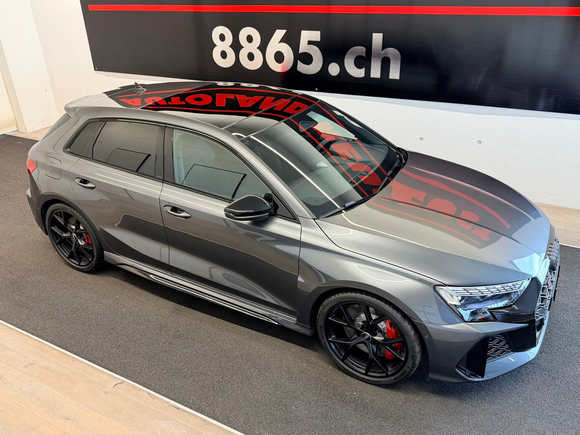AUDI RS3 Sportback 2.5 TSI quattro S-tronic-image-4