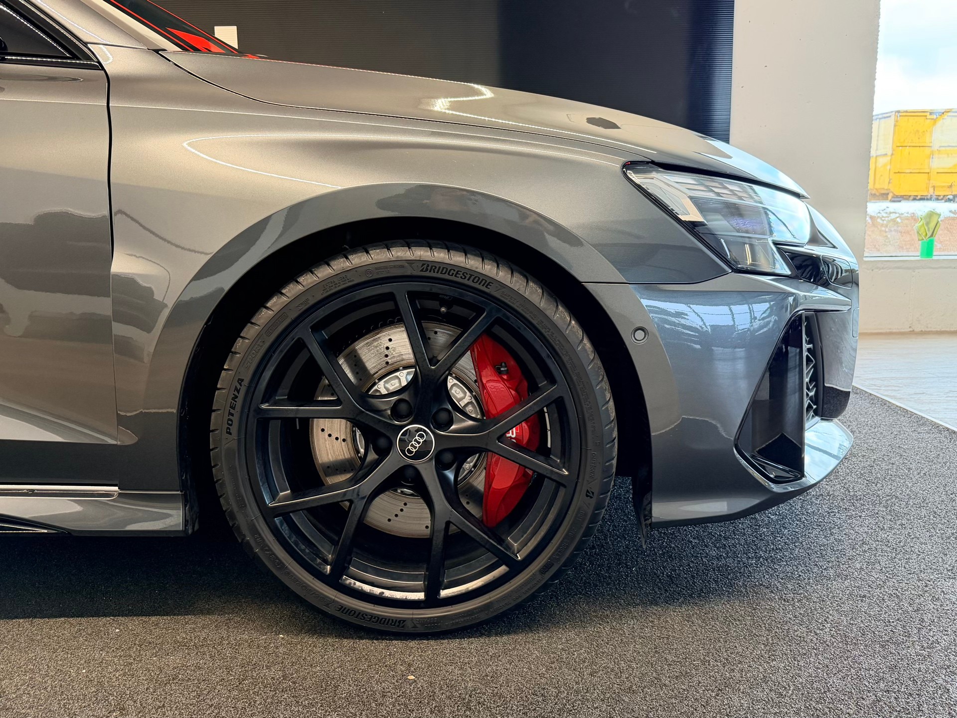 AUDI RS3 Sportback 2.5 TSI quattro S-tronic-image-5