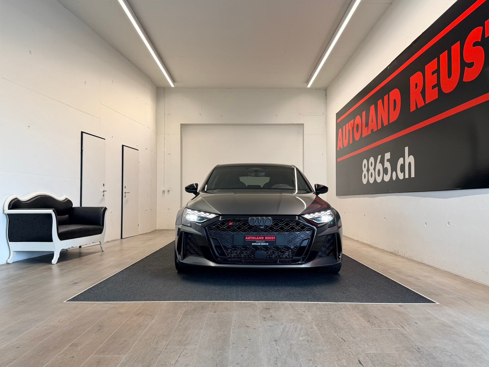 AUDI RS3 Sportback 2.5 TSI quattro S-tronic-image-1