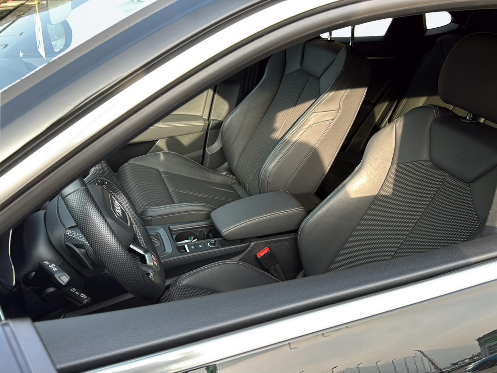 AUDI Q3 Sportback 35 TFSI S line S-tronic-image-9