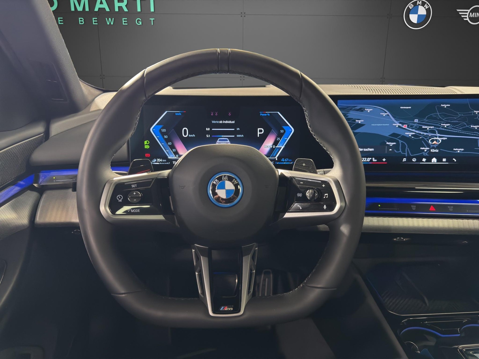 BMW 530e xDrive Touring M Sport-image-12
