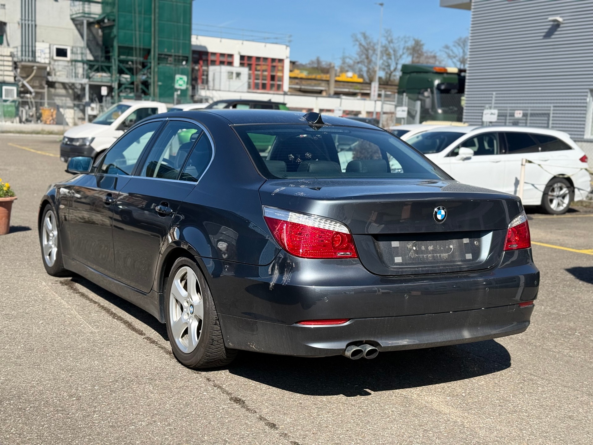BMW 530xi Steptronic-image-1