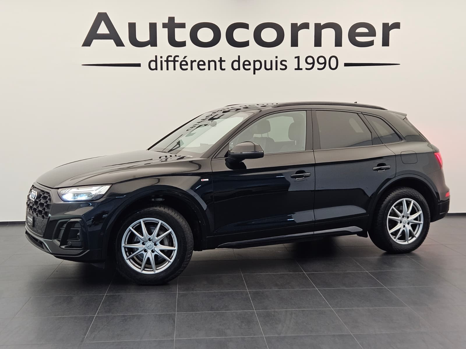 AUDI Q5 50 TFSI e PHEV quattro S-tronic-image-0