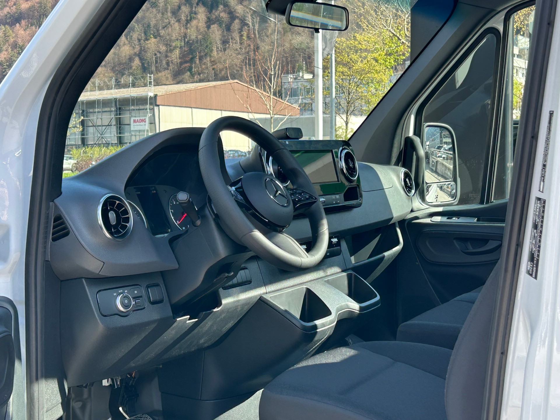 MERCEDES-BENZ Sprinter 319 CDI PRO CHASSIS 4x4-image-6
