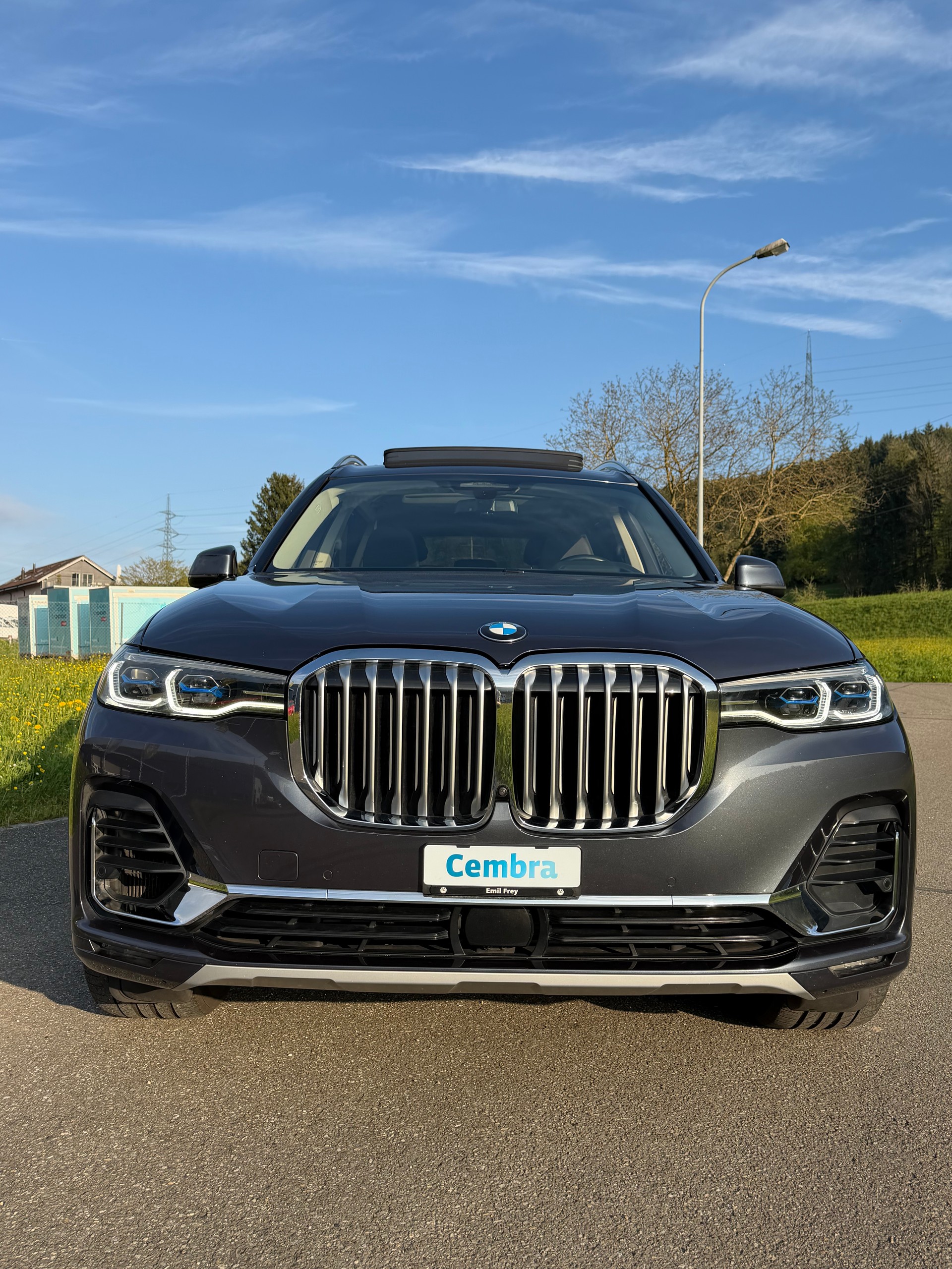 BMW 340 PS. X7 X-DRIVE 48V 40d STEPTRONIC. CH WAGEN. TOP AUSSTATTUNG !! PANORAMA + 7 PLÄTZER + AHK 3500. NEU AB MFK NEU AB SERVICE.-image-9