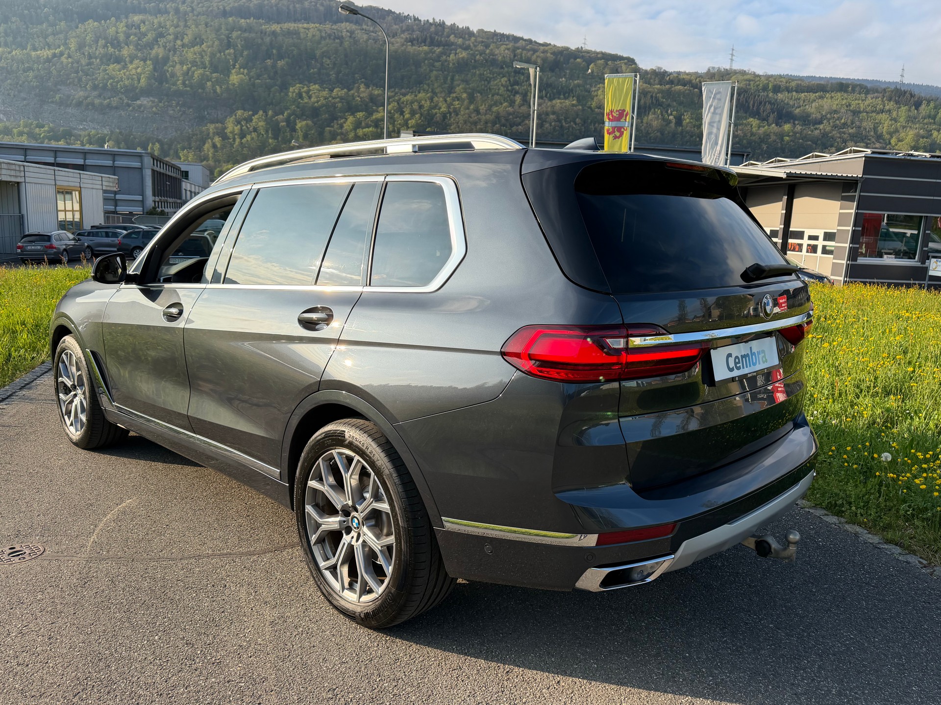 BMW 340 PS. X7 X-DRIVE 48V 40d STEPTRONIC. CH WAGEN. TOP AUSSTATTUNG !! PANORAMA + 7 PLÄTZER + AHK 3500. NEU AB MFK NEU AB SERVICE.-image-11