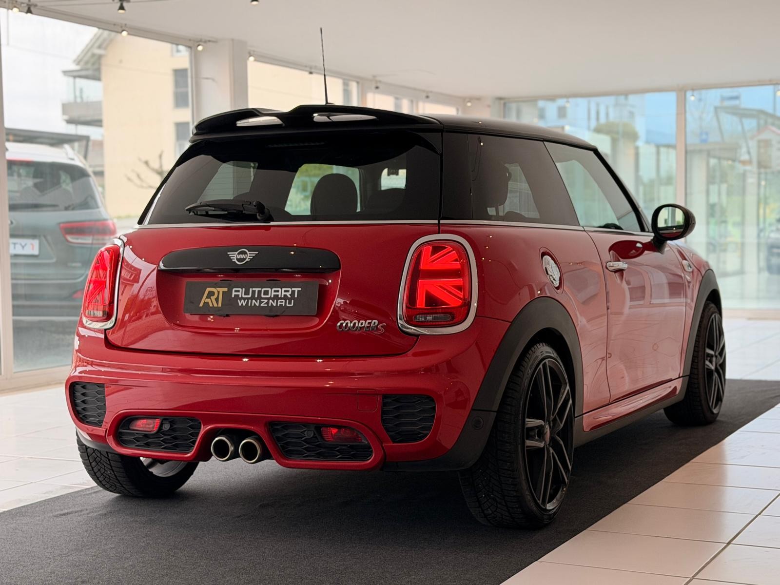 MINI Cooper S ** Frisch ab MFK & Service**-image-5