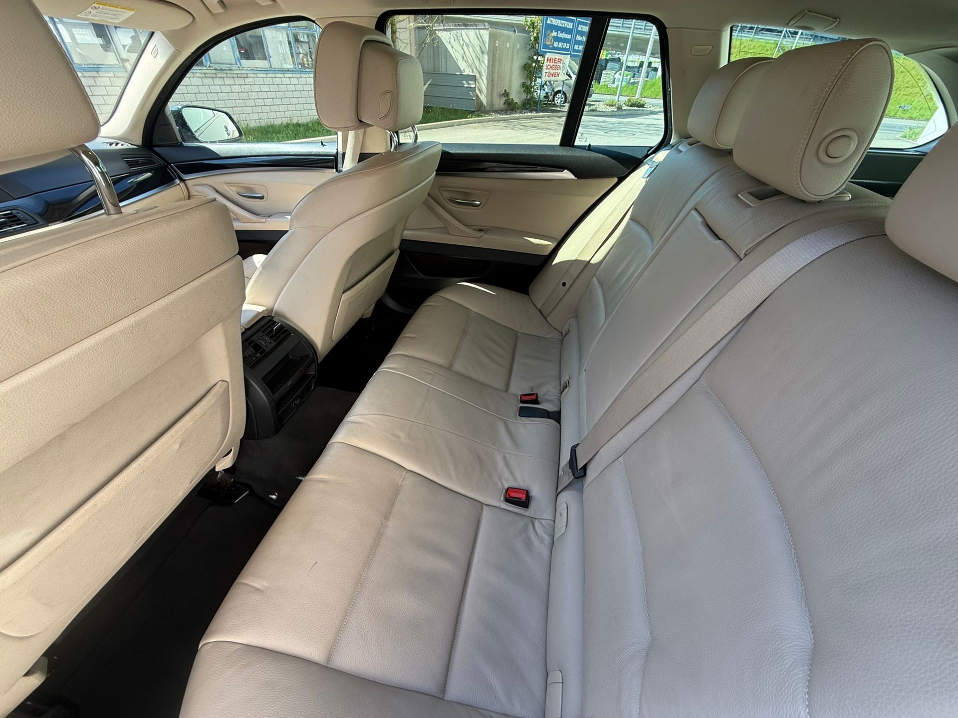 BMW 520d Touring Steptronic-image-9