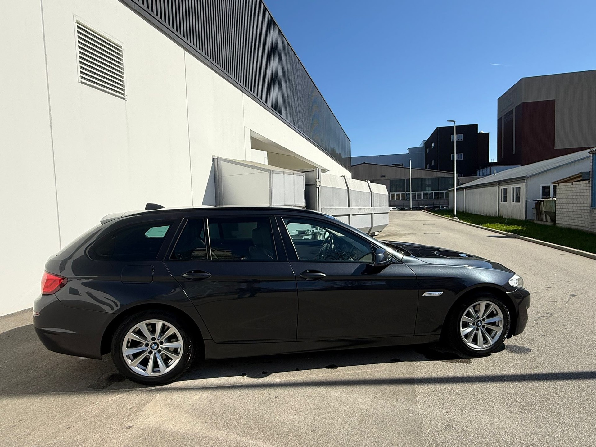 BMW 520d Touring Steptronic-image-6