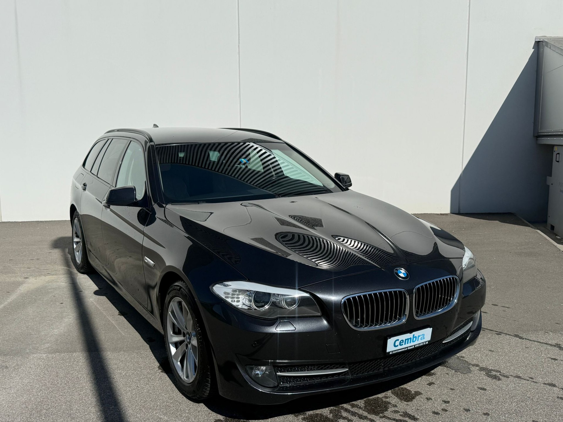 BMW 520d Touring Steptronic-image-0