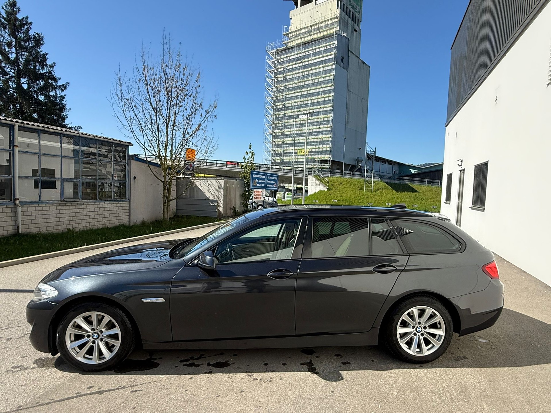 BMW 520d Touring Steptronic-image-5