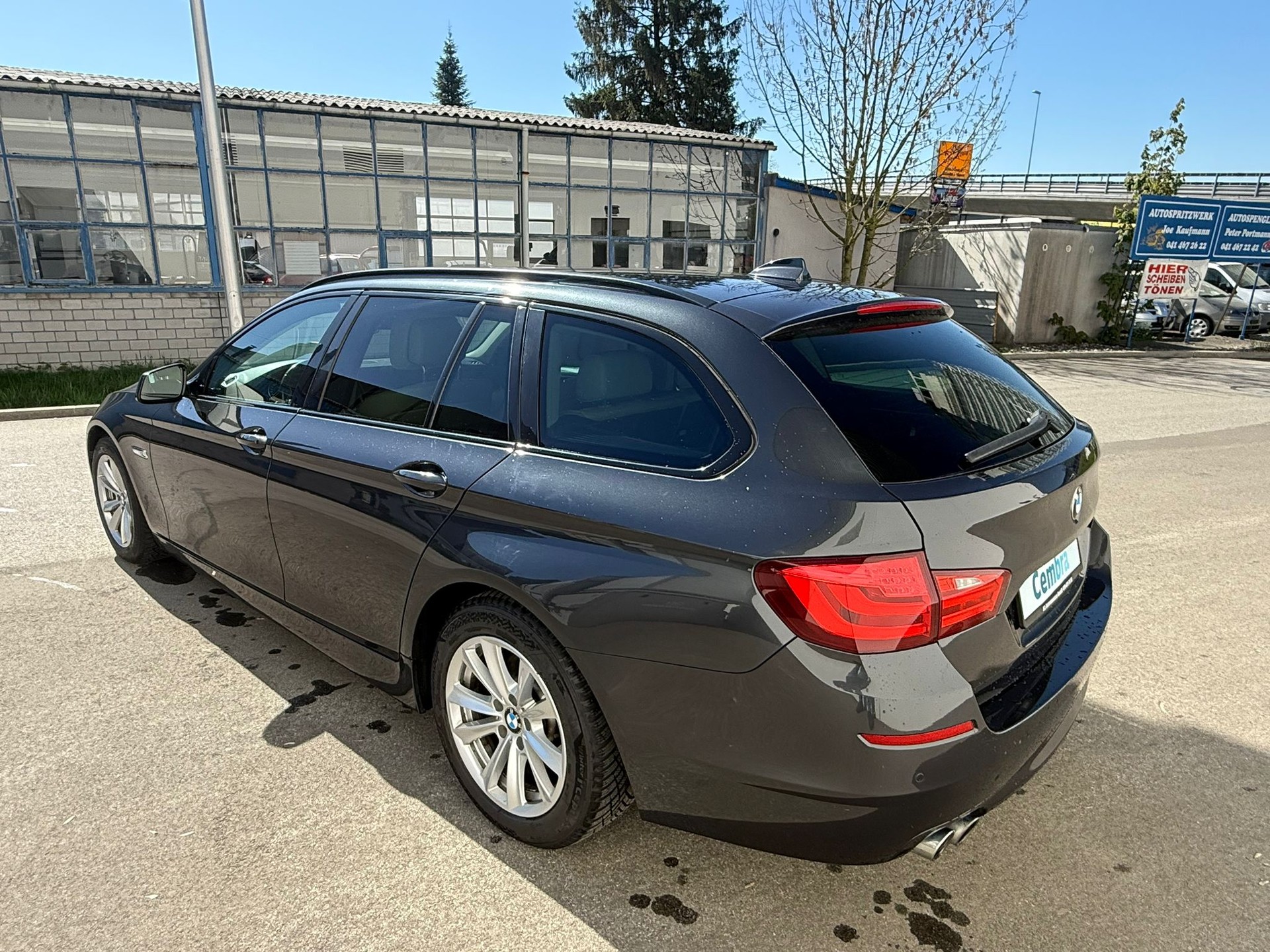 BMW 520d Touring Steptronic-image-13