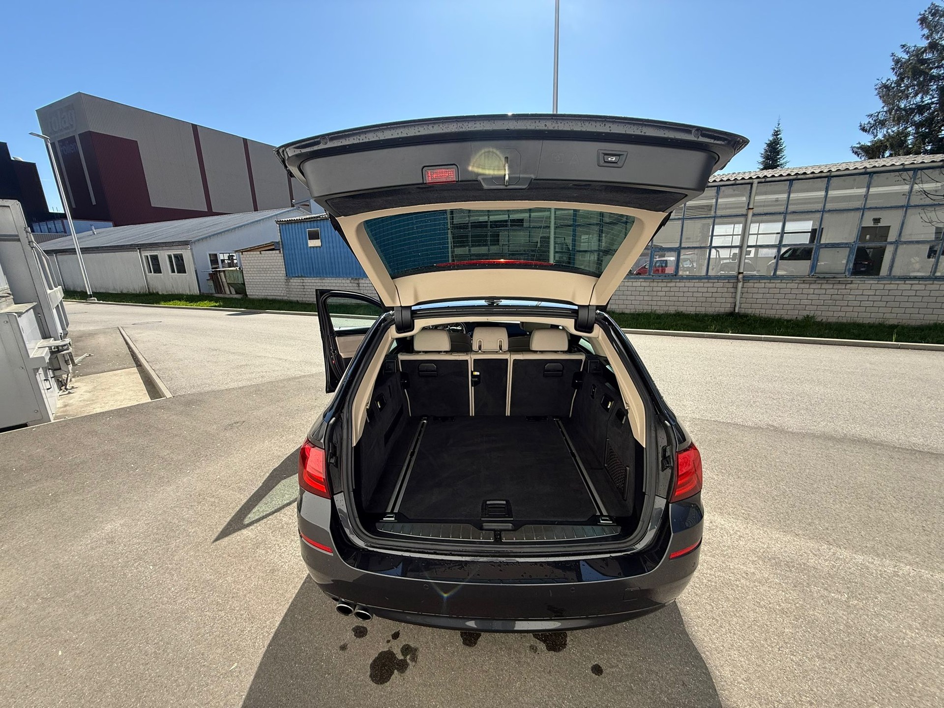 BMW 520d Touring Steptronic-image-14