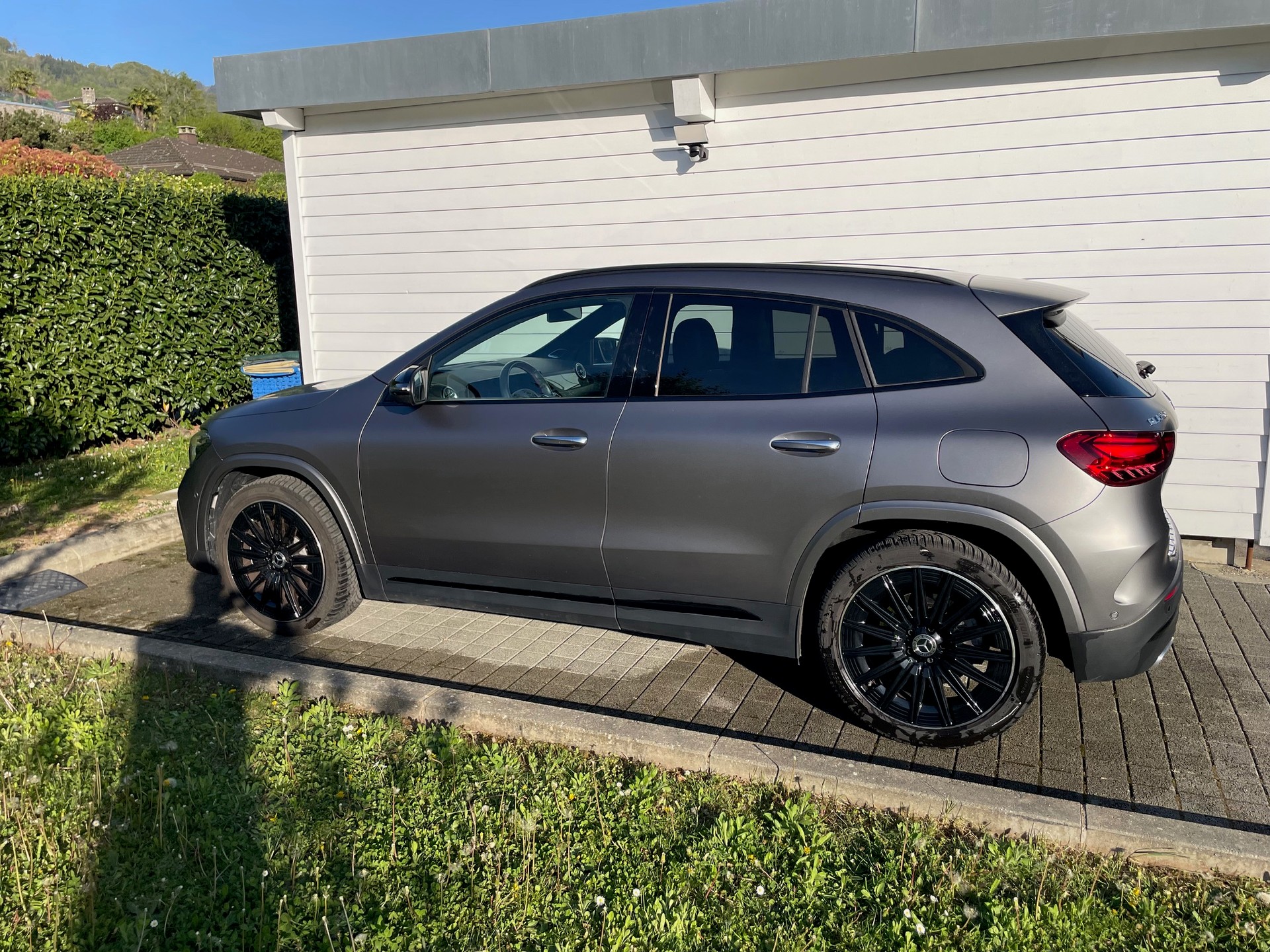 MERCEDES-BENZ GLA 250 4Matic 8G-DCT Swiss Star-image-1