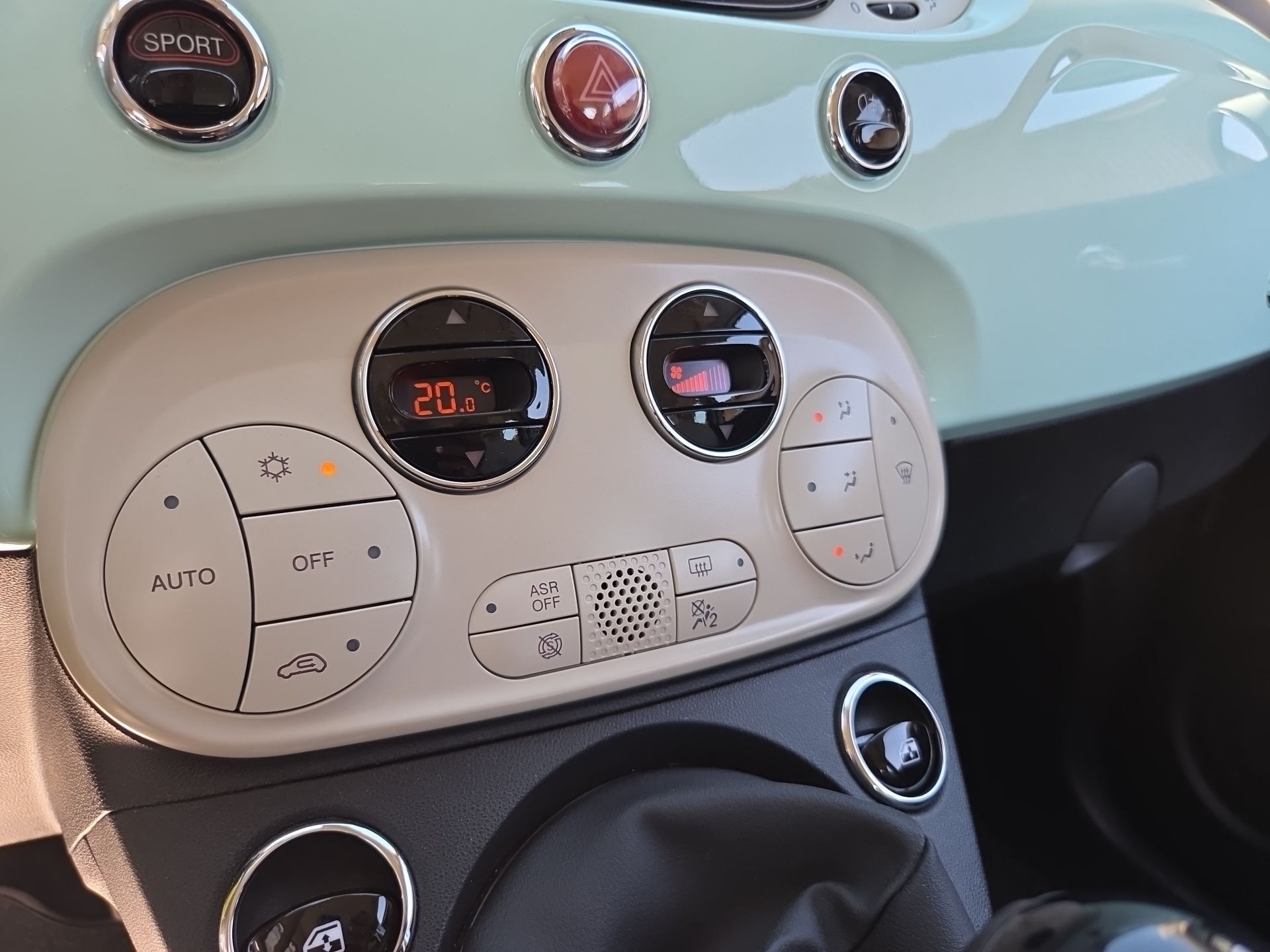 FIAT 500 0.9 Twinair Turbo Lounge-image-8