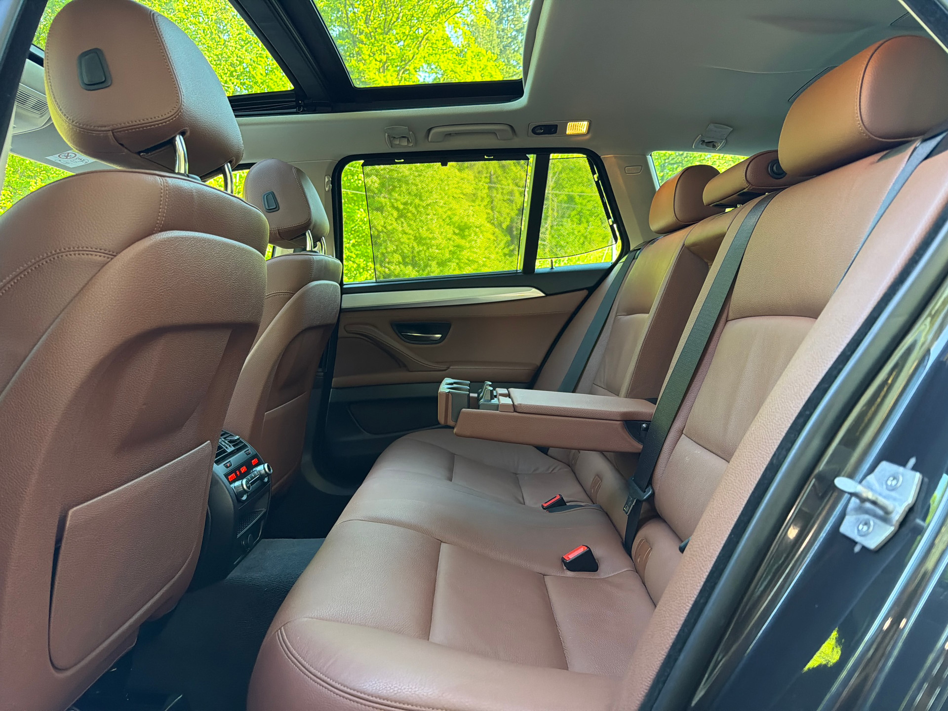 BMW 528i Touring xDrive Steptronic-image-22