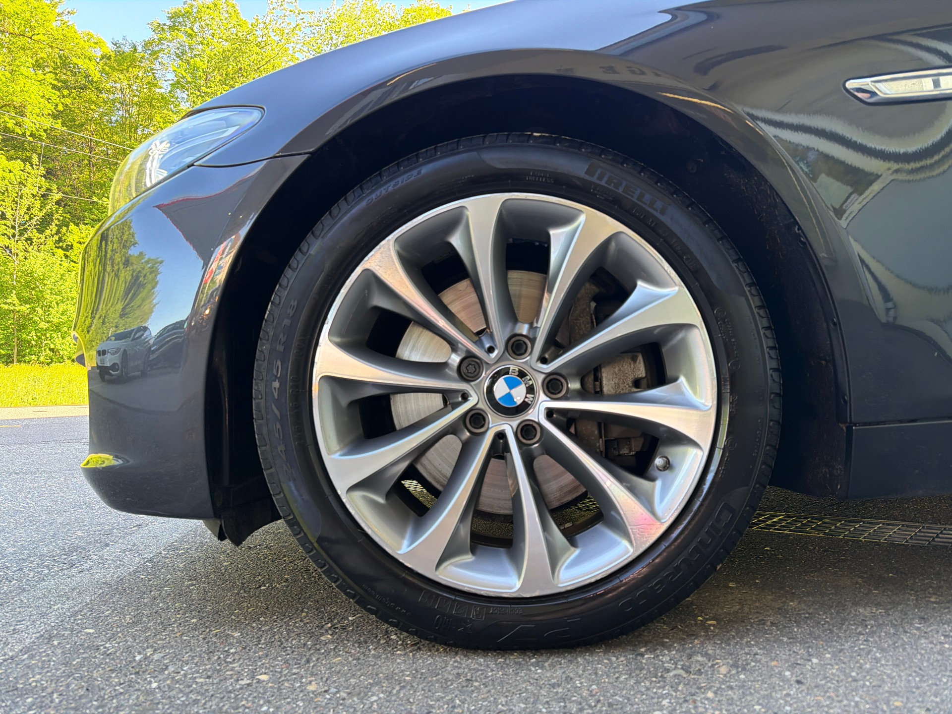 BMW 528i Touring xDrive Steptronic-showroom-element-2