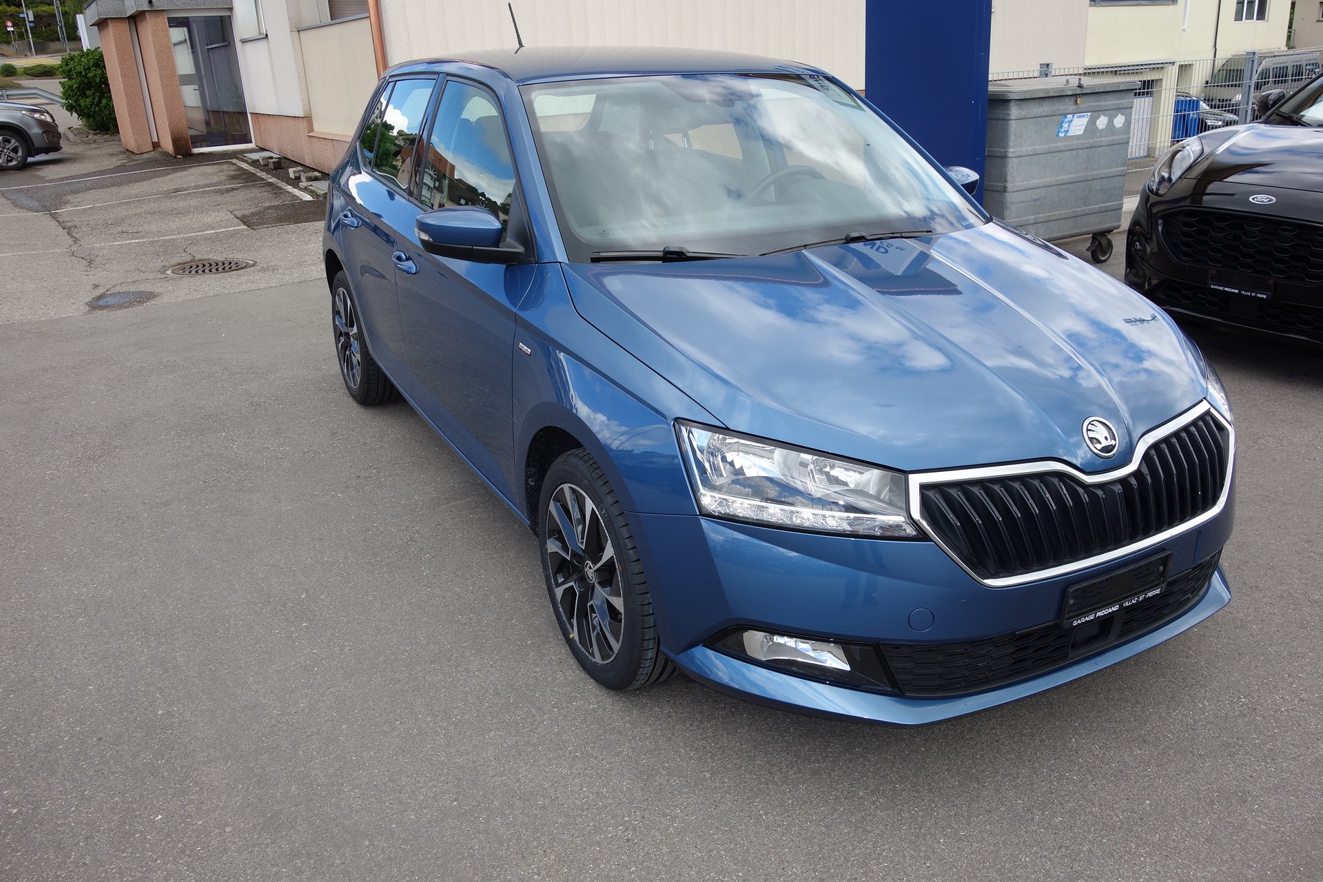 SKODA Fabia 1.0 TSI Drive-image-1