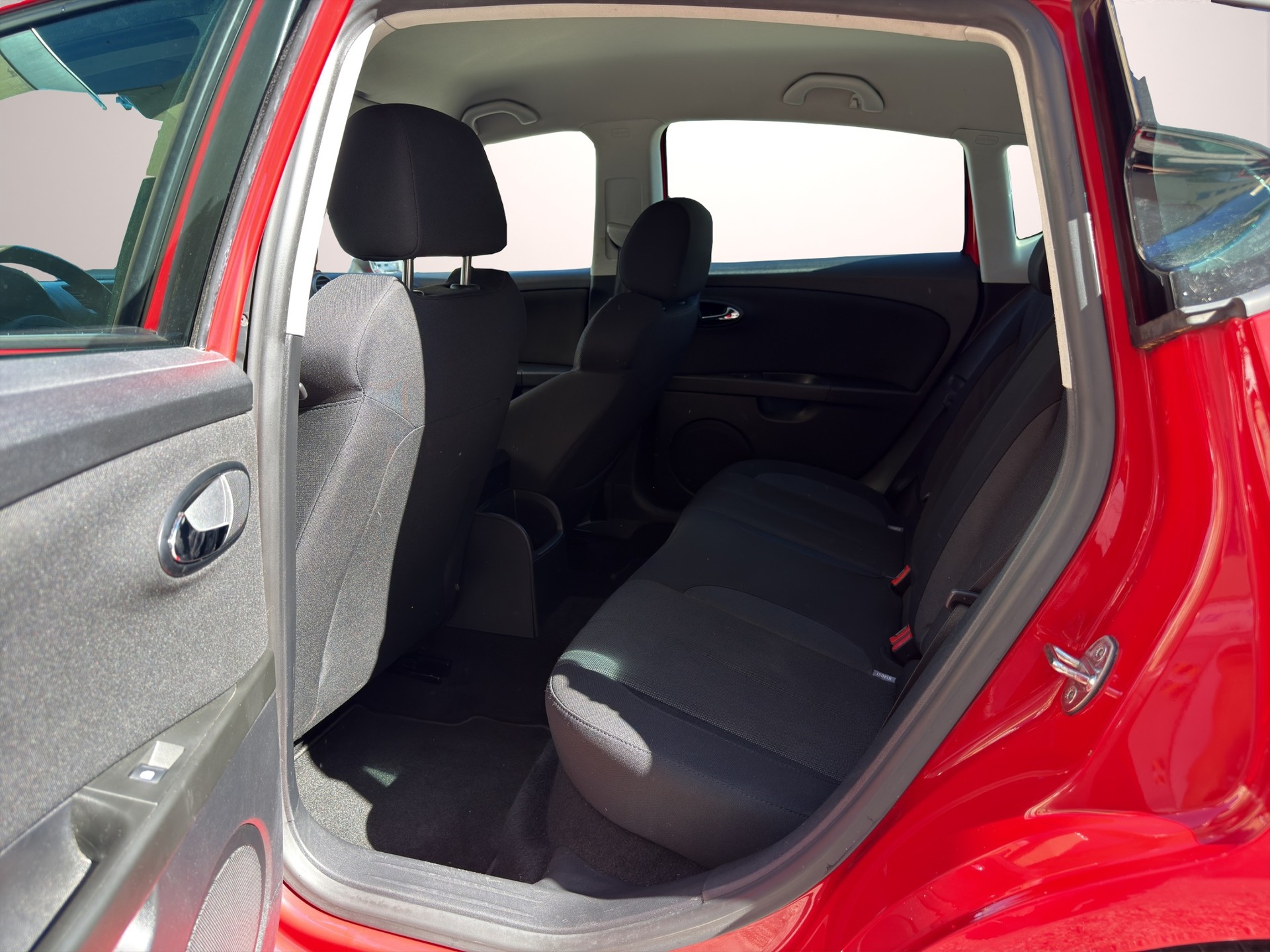 SEAT Leon 2.0 TSI FR-image-11