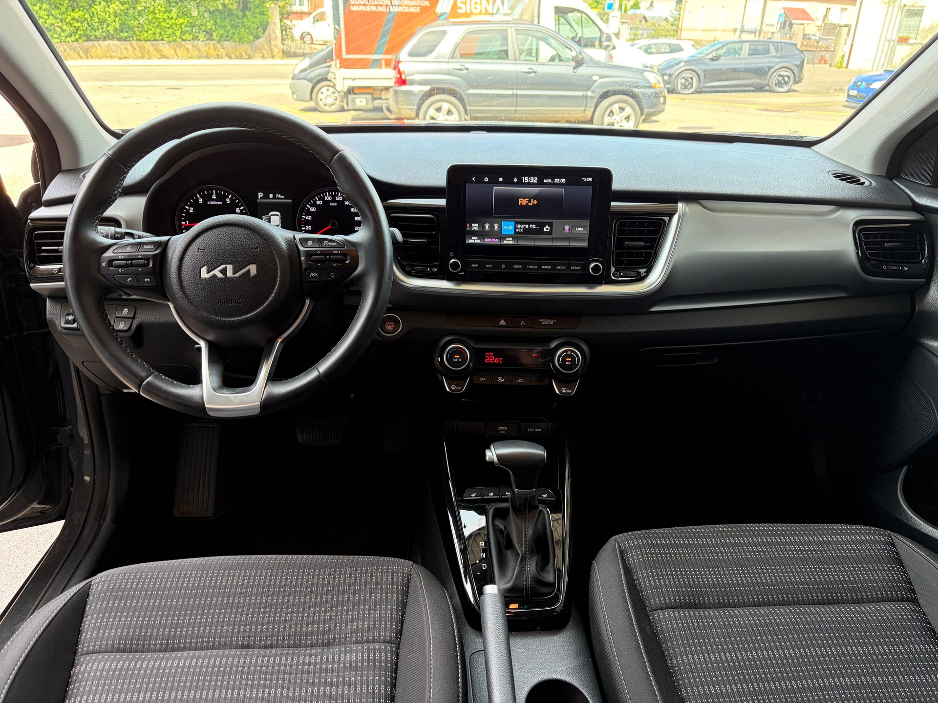 KIA Stonic 1.0 T Power Edition-image-5