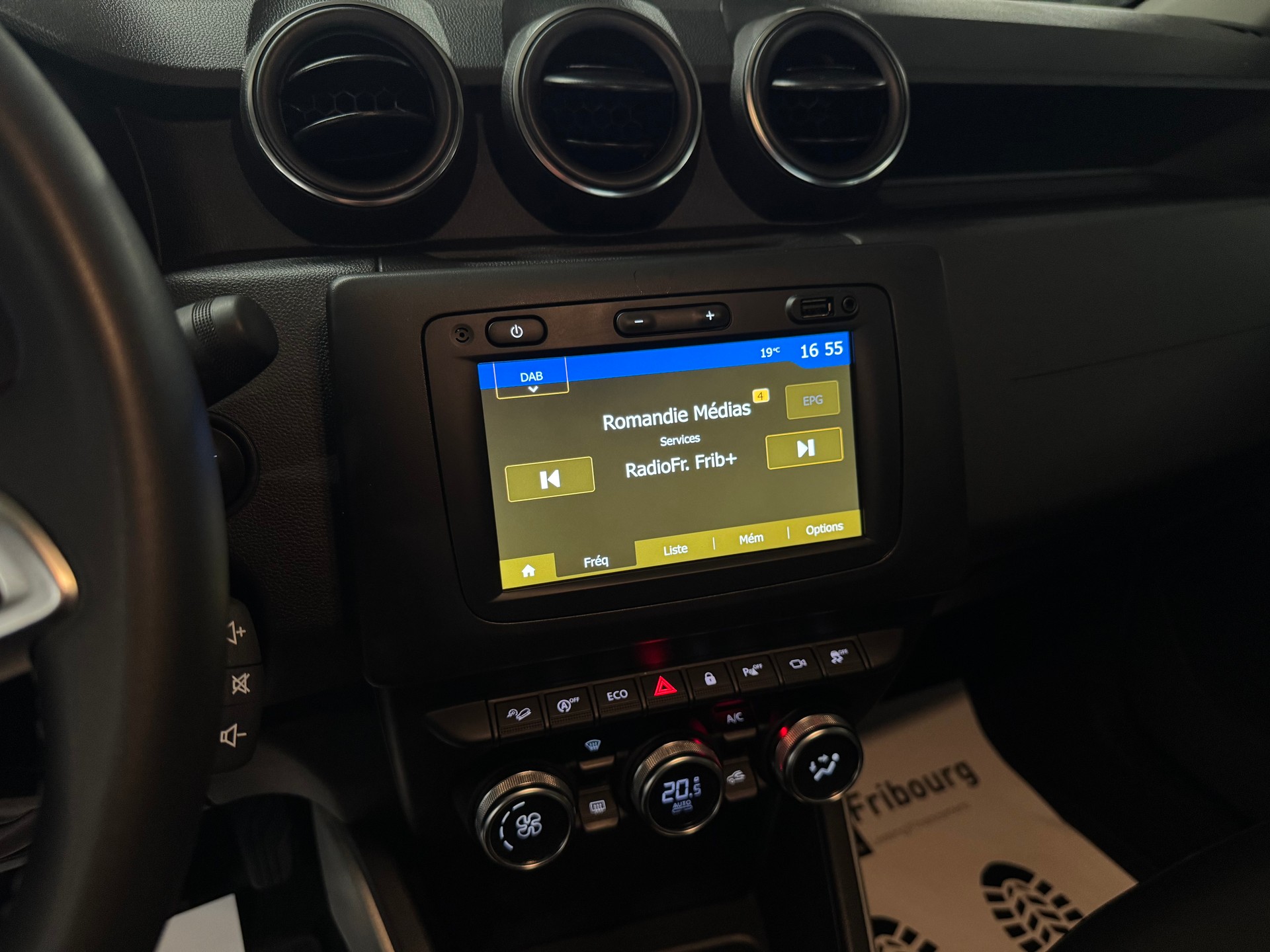 DACIA Duster dCi 115 Prestige 4x4-image-7