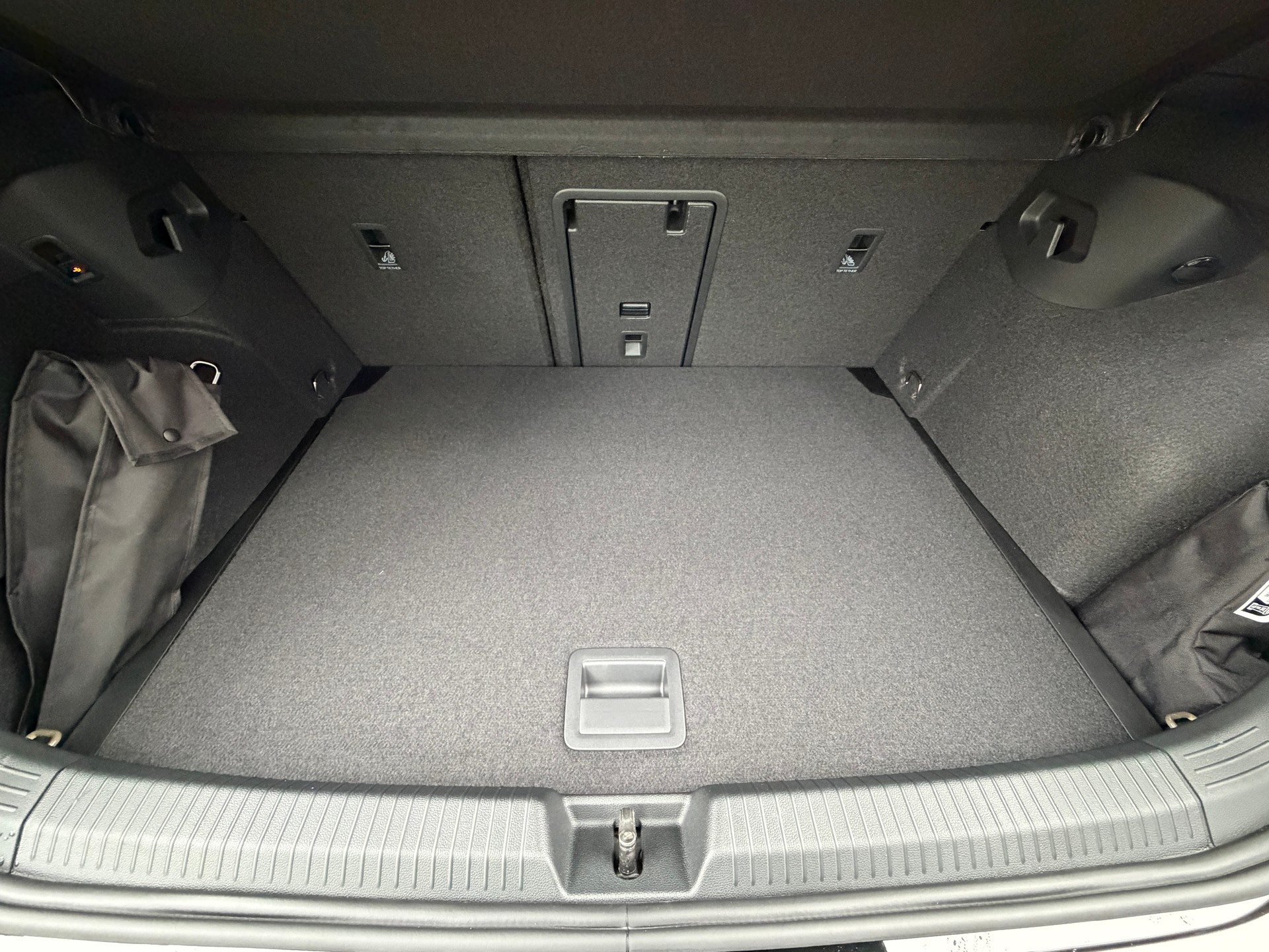 VW Golf 2.0 TSI R-Line DSG 4 Motion-image-24