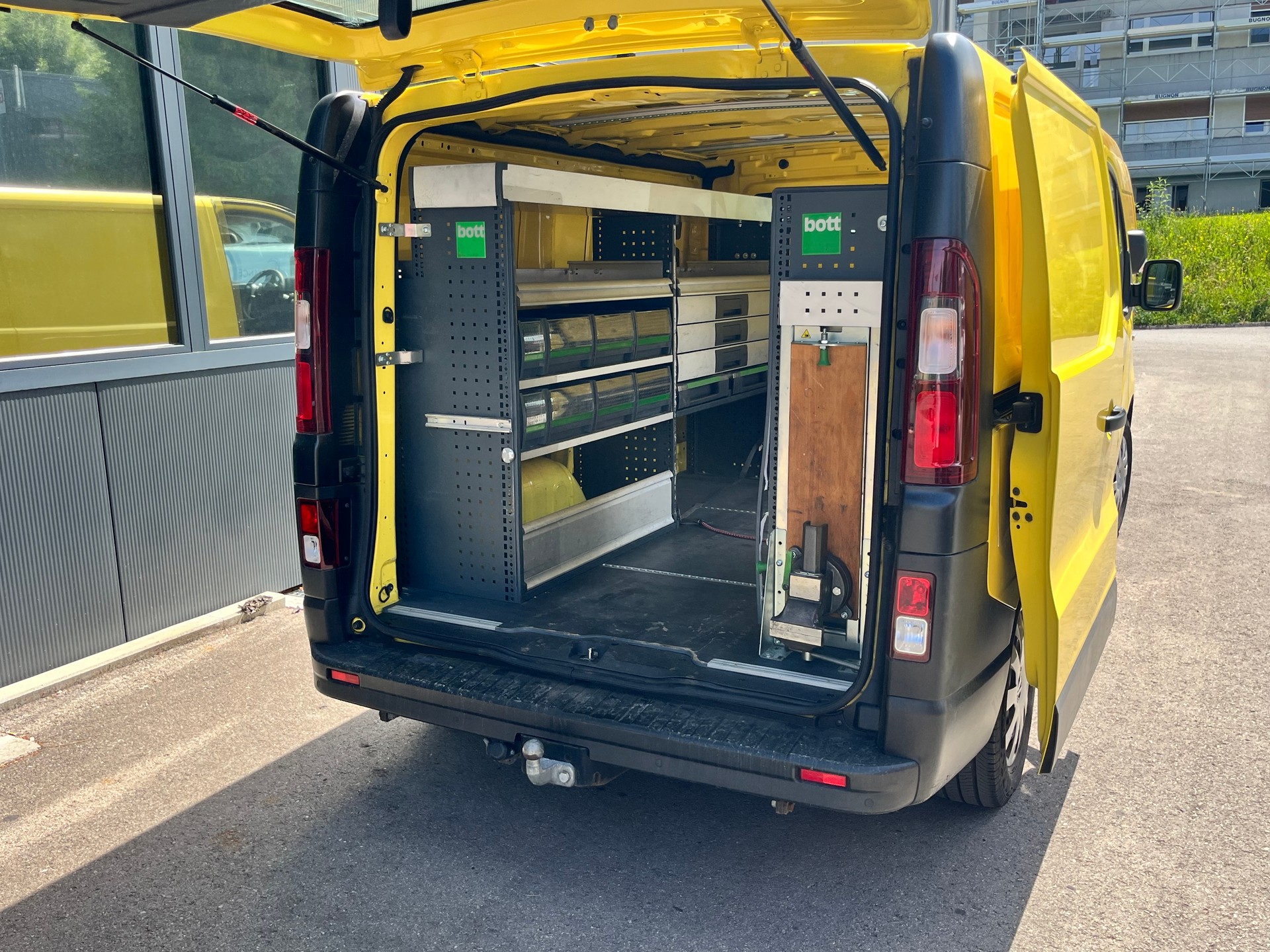RENAULT Trafic 2.0 ENERGY dCi145 3.0t Business L1H1