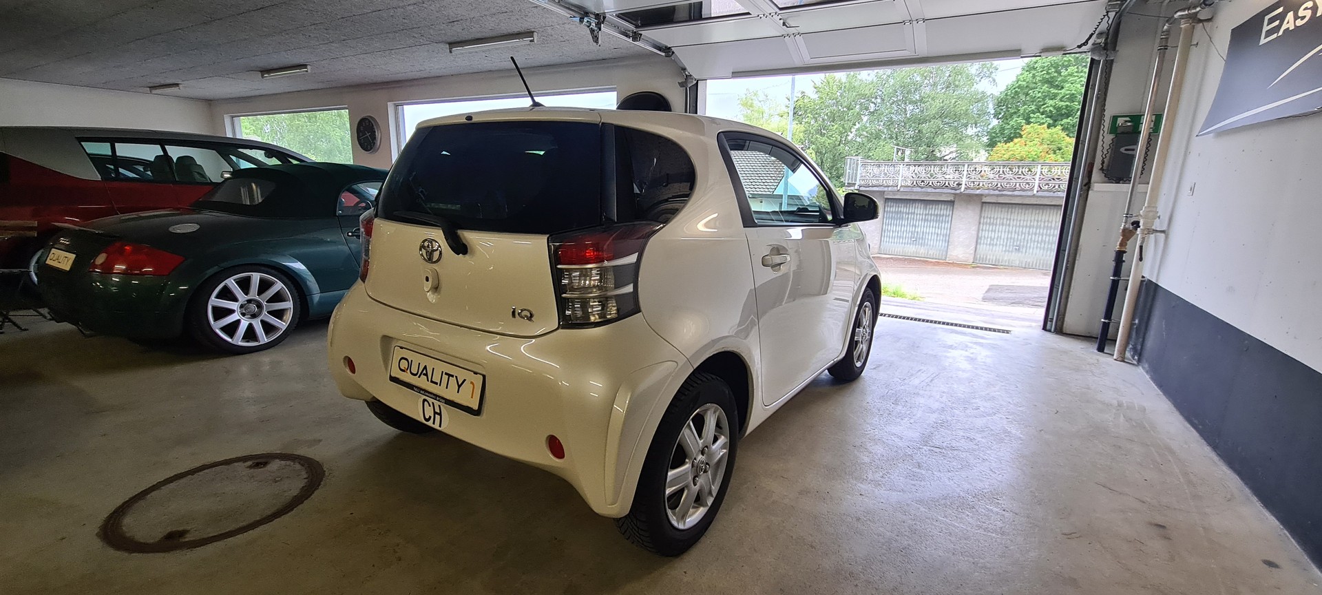 TOYOTA iQ2 1.0 VVT-i-image-7