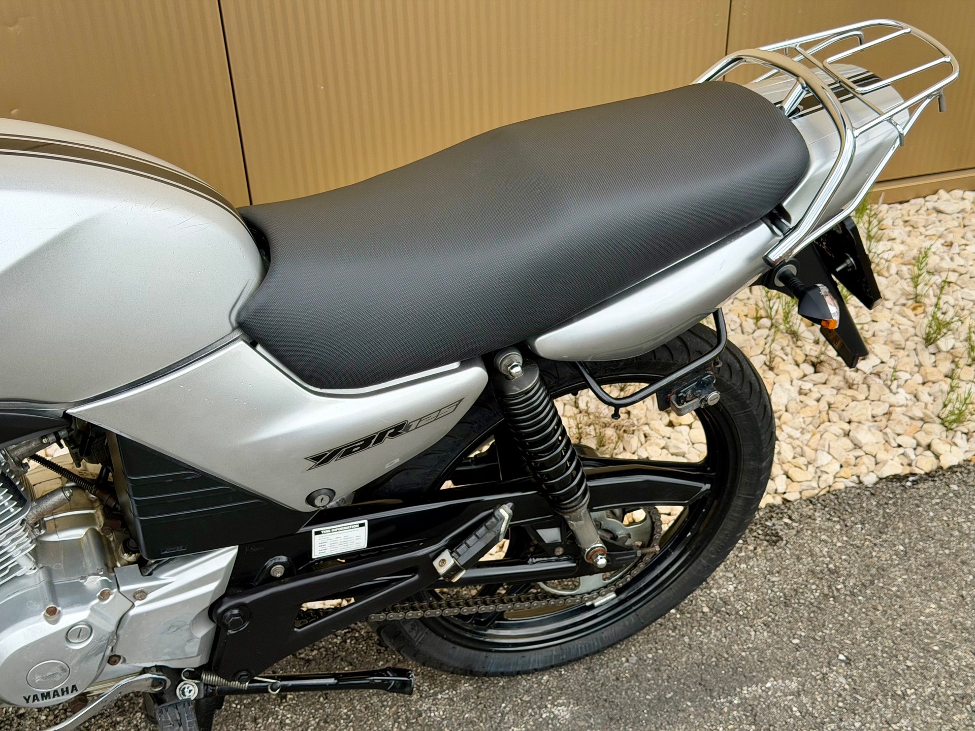 YAMAHA YBR 125-image-14