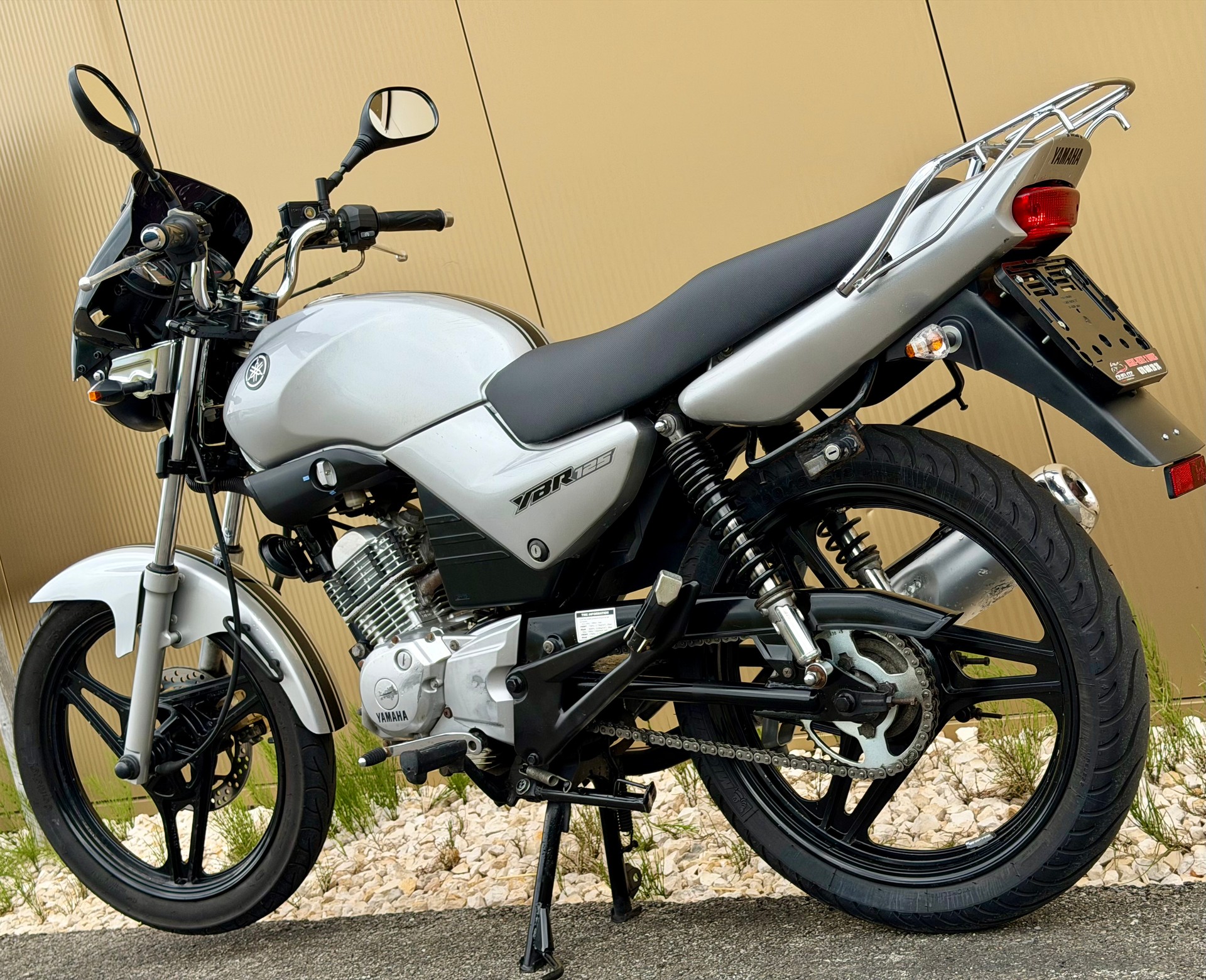 YAMAHA YBR 125-image-11