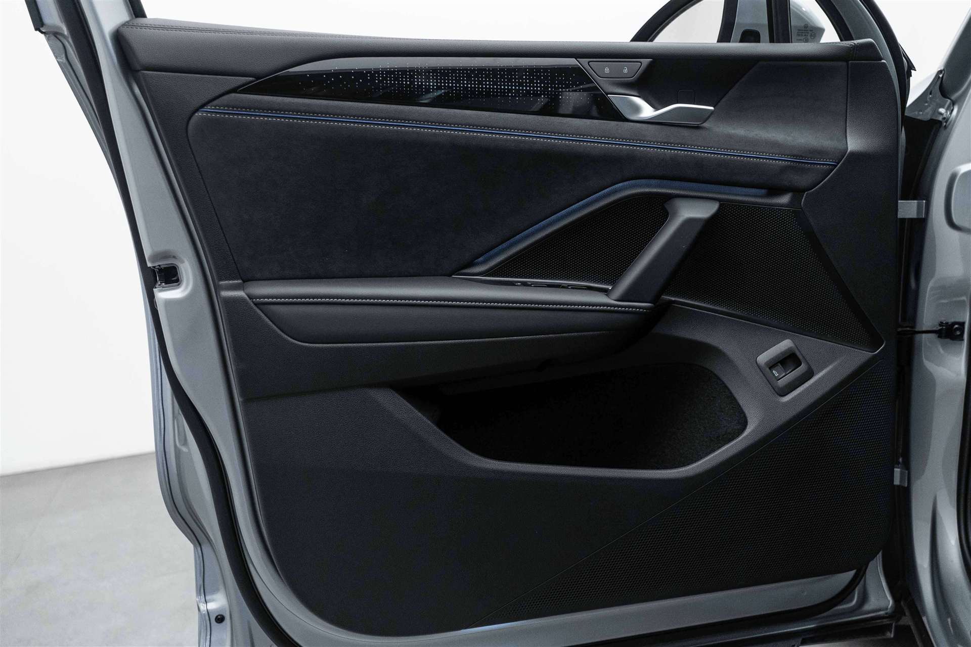 VW Tiguan 1.5 TSi evo2 mHEV R-Line DSG-Automat-image-7