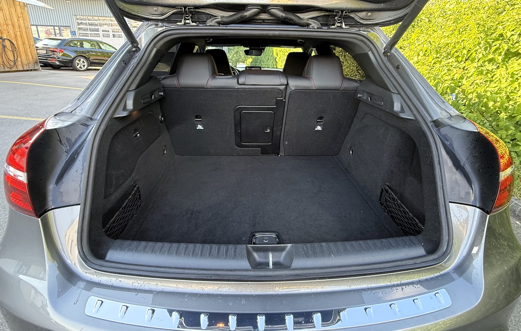 MERCEDES-BENZ GLA 220 d AMG Line 4Matic 7G-DCT-image-9