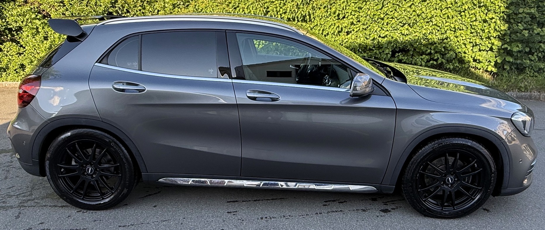 MERCEDES-BENZ GLA 220 d AMG Line 4Matic 7G-DCT-image-6