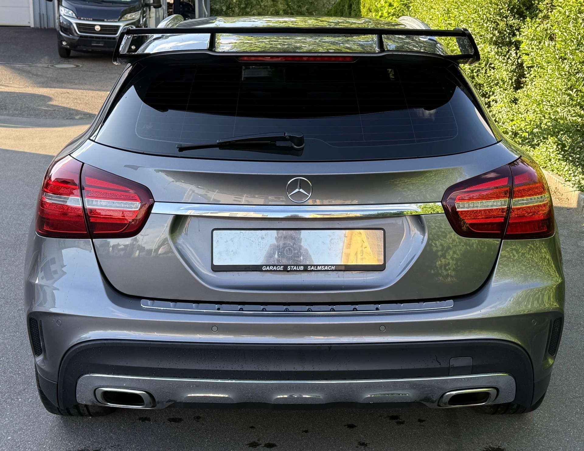 MERCEDES-BENZ GLA 220 d AMG Line 4Matic 7G-DCT-image-4