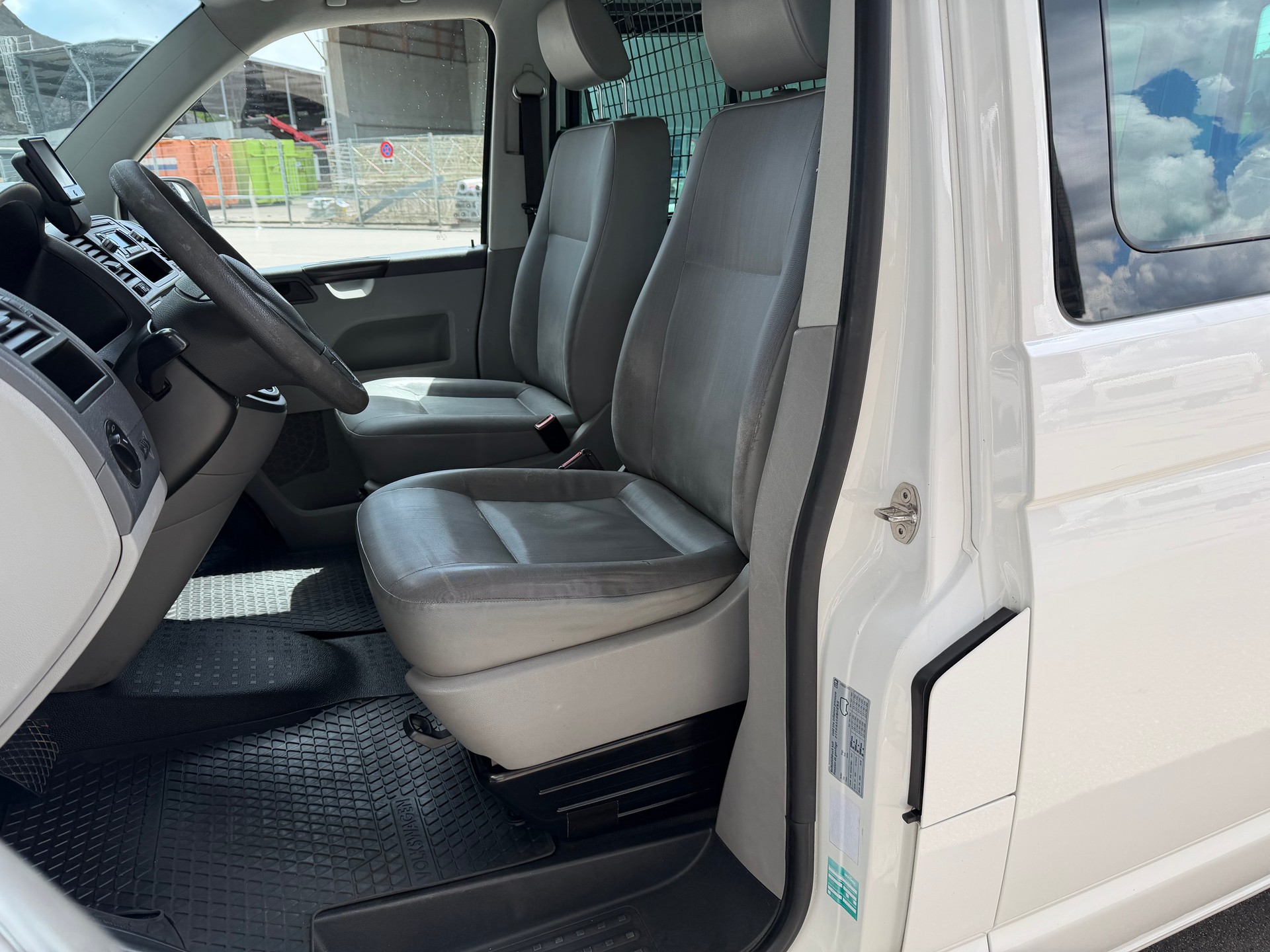 VW T5 2.0 Bi-TDI 4Motion DSG-image-13