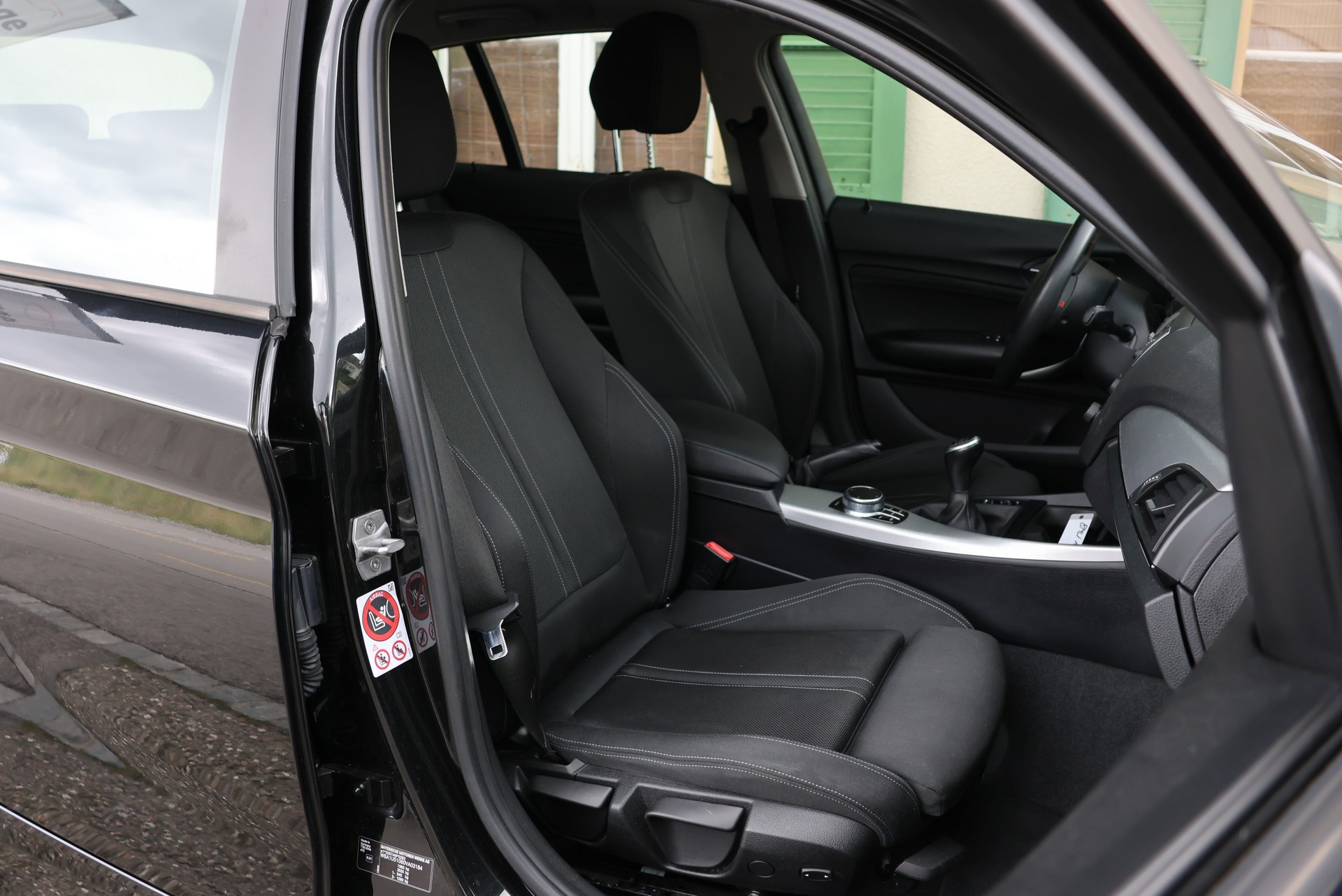 BMW 118d xDrive Sport Line-image-8