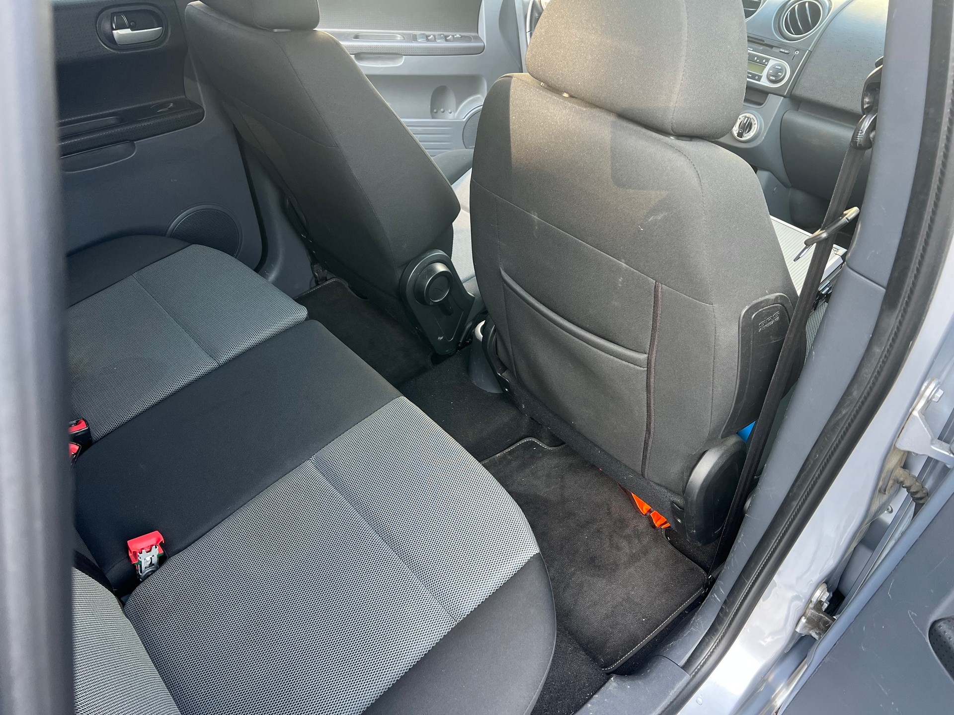 MITSUBISHI Colt 1.3 16V Jubilé (35) Allshift-image-6