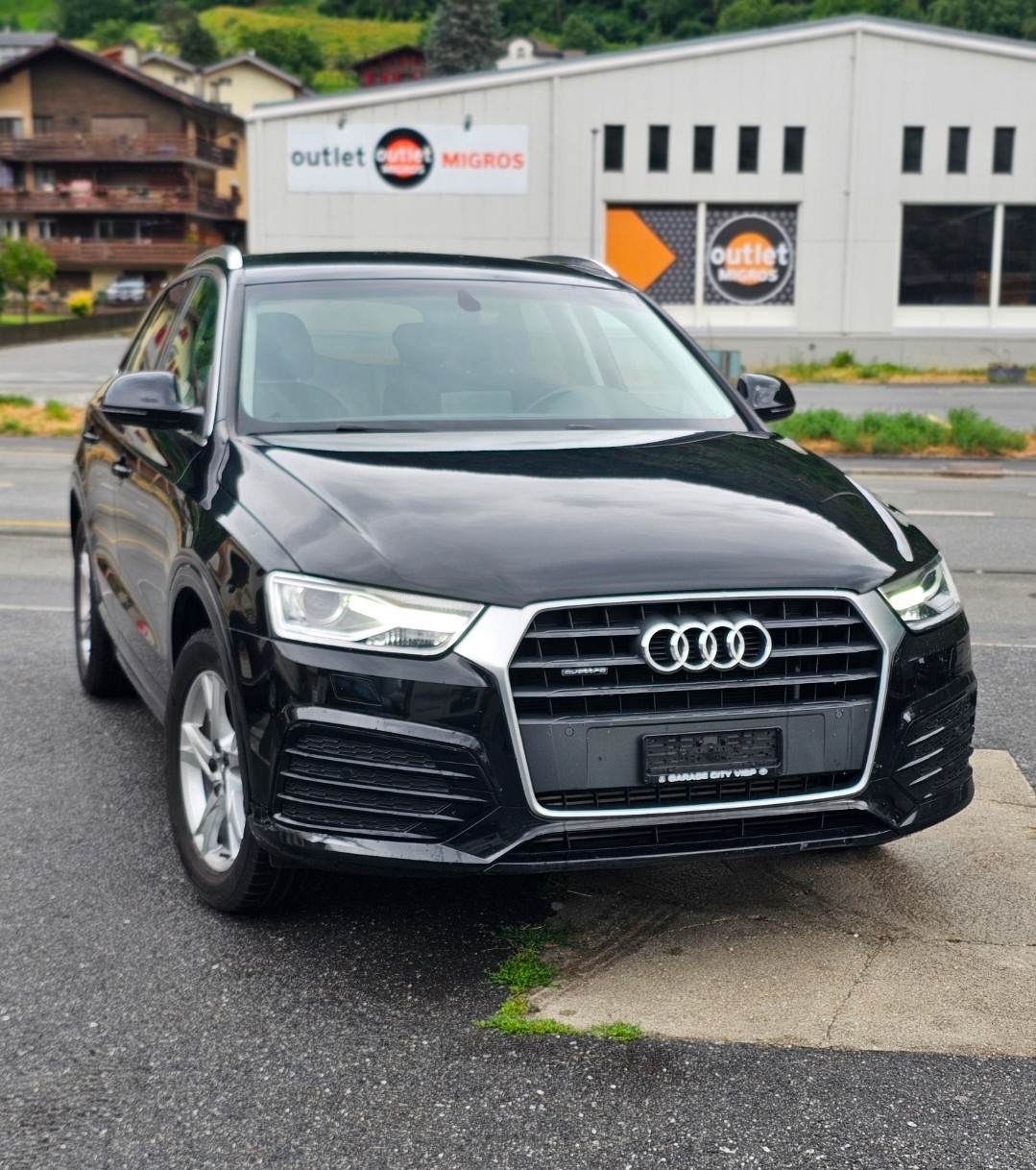 AUDI Q3 2.0 TFSI sport quattro S-tronic-image-0