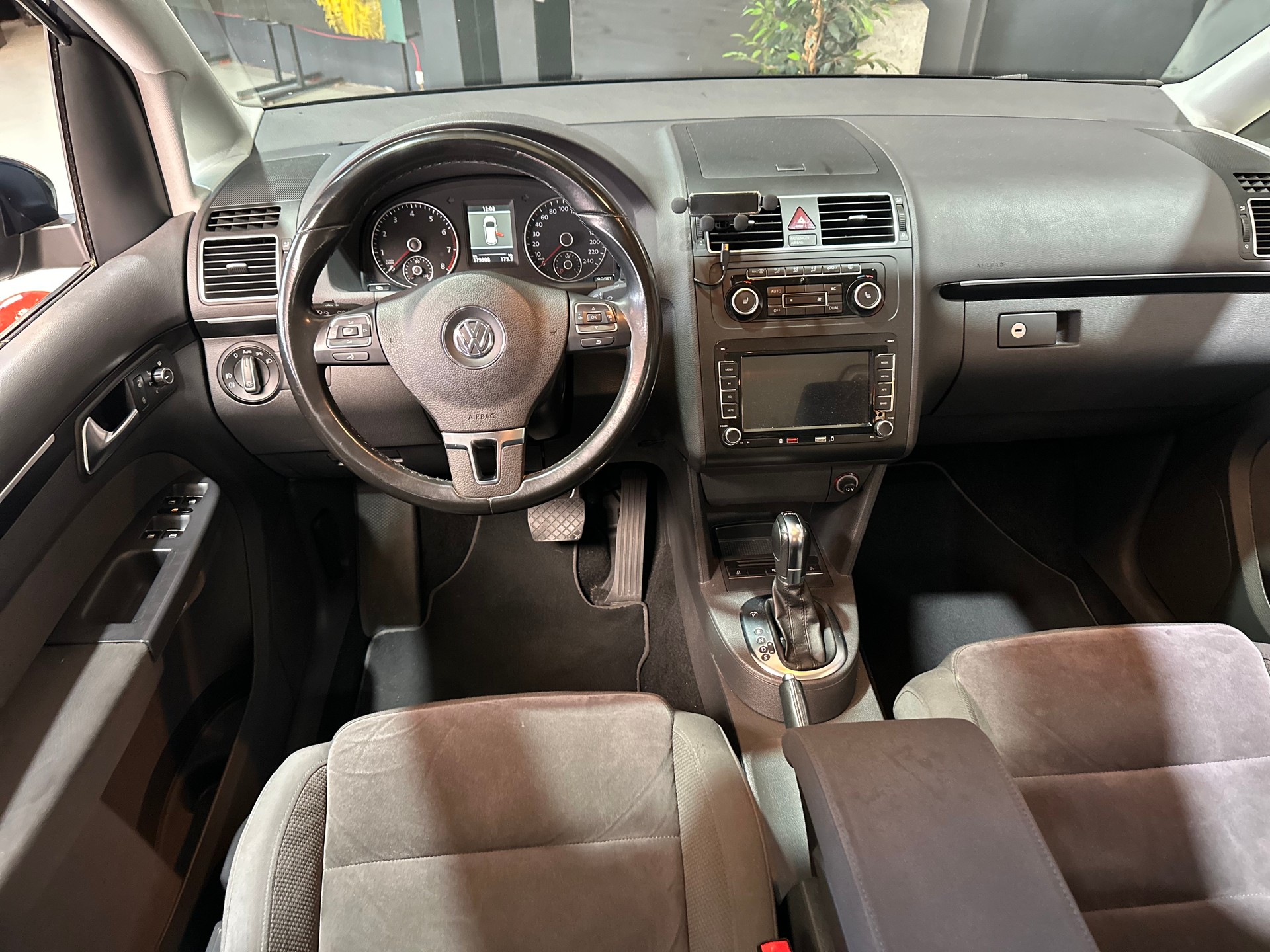VW Touran 1.4 TSI Comfortline DSG-image-14