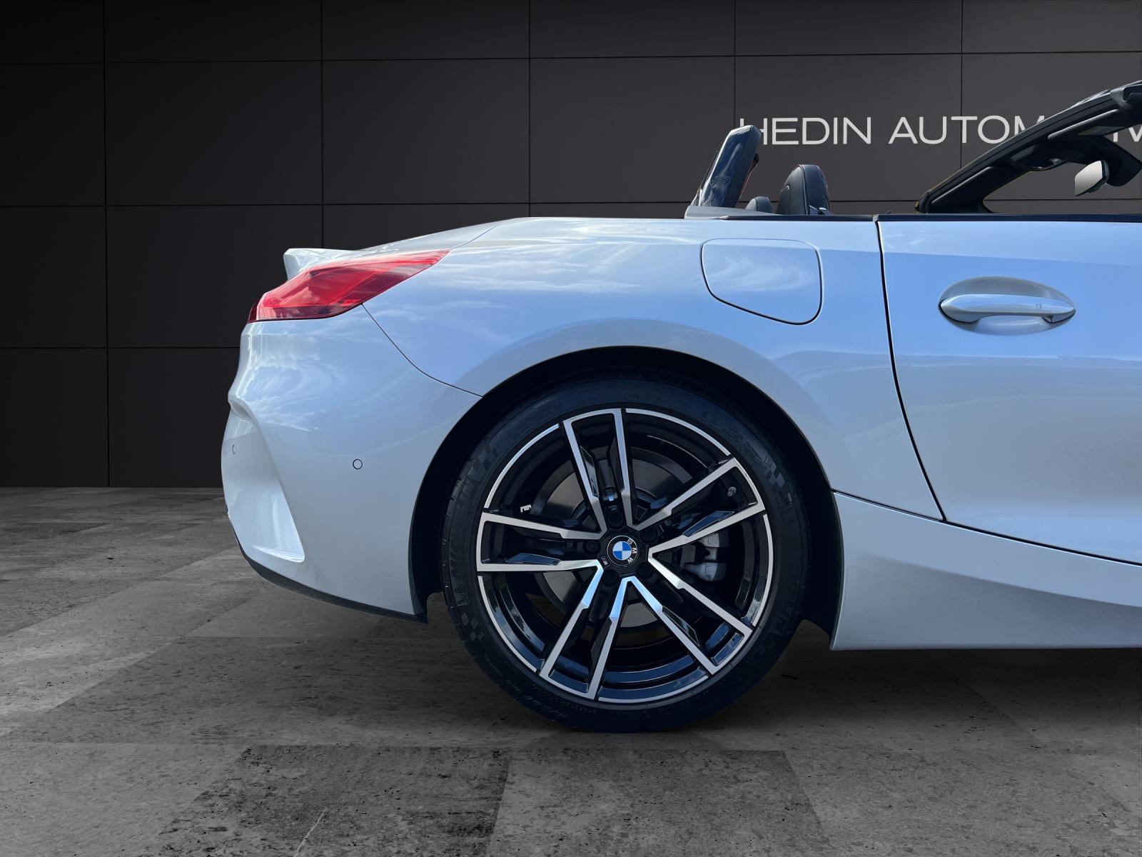 BMW Z4 20i sDrive-image-19