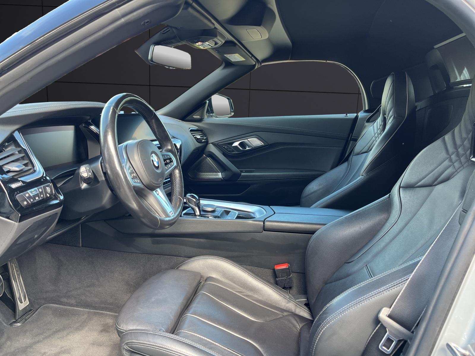 BMW Z4 20i sDrive-image-1