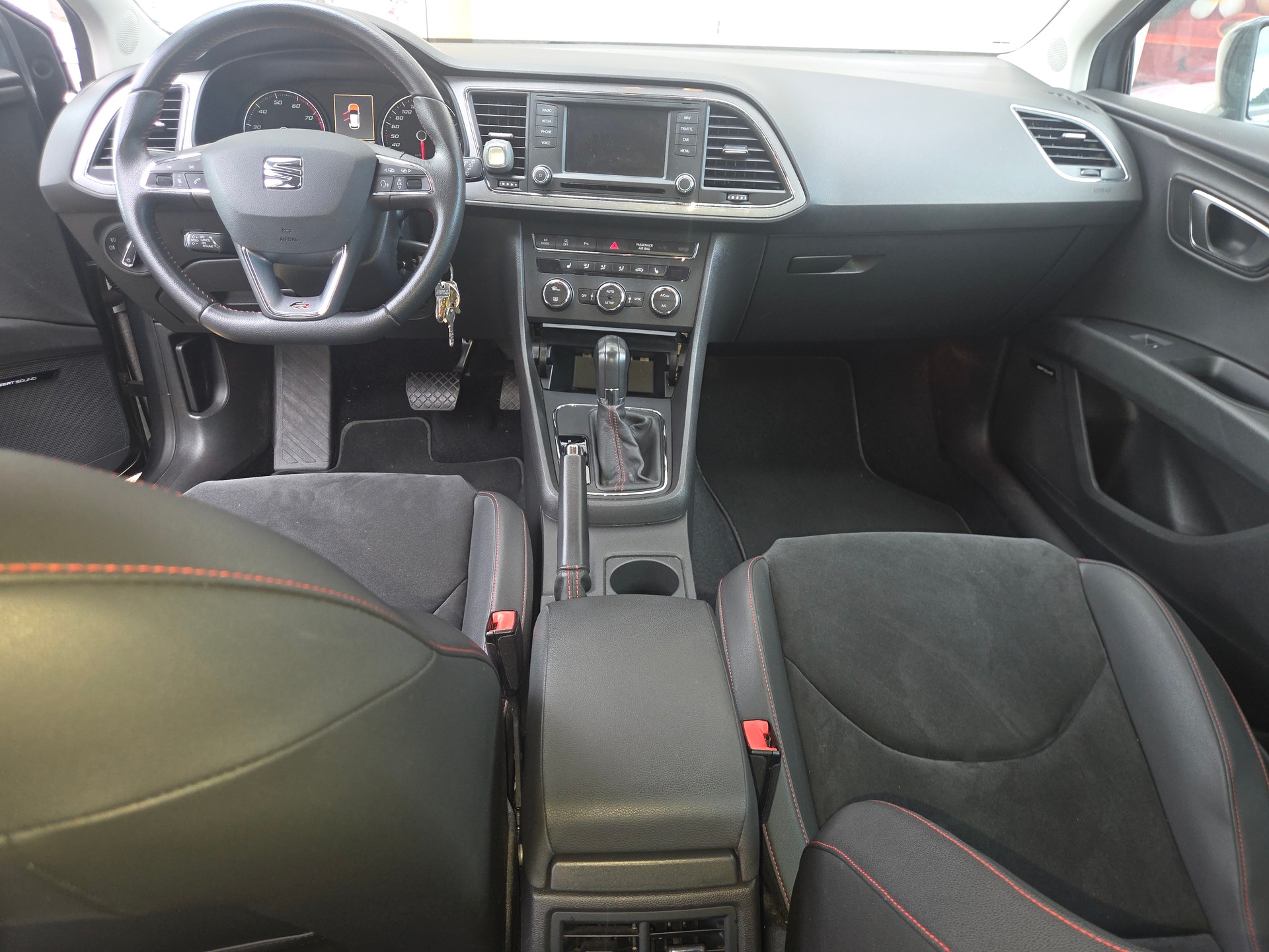 SEAT 1.8 TSI FR DSG-image-2