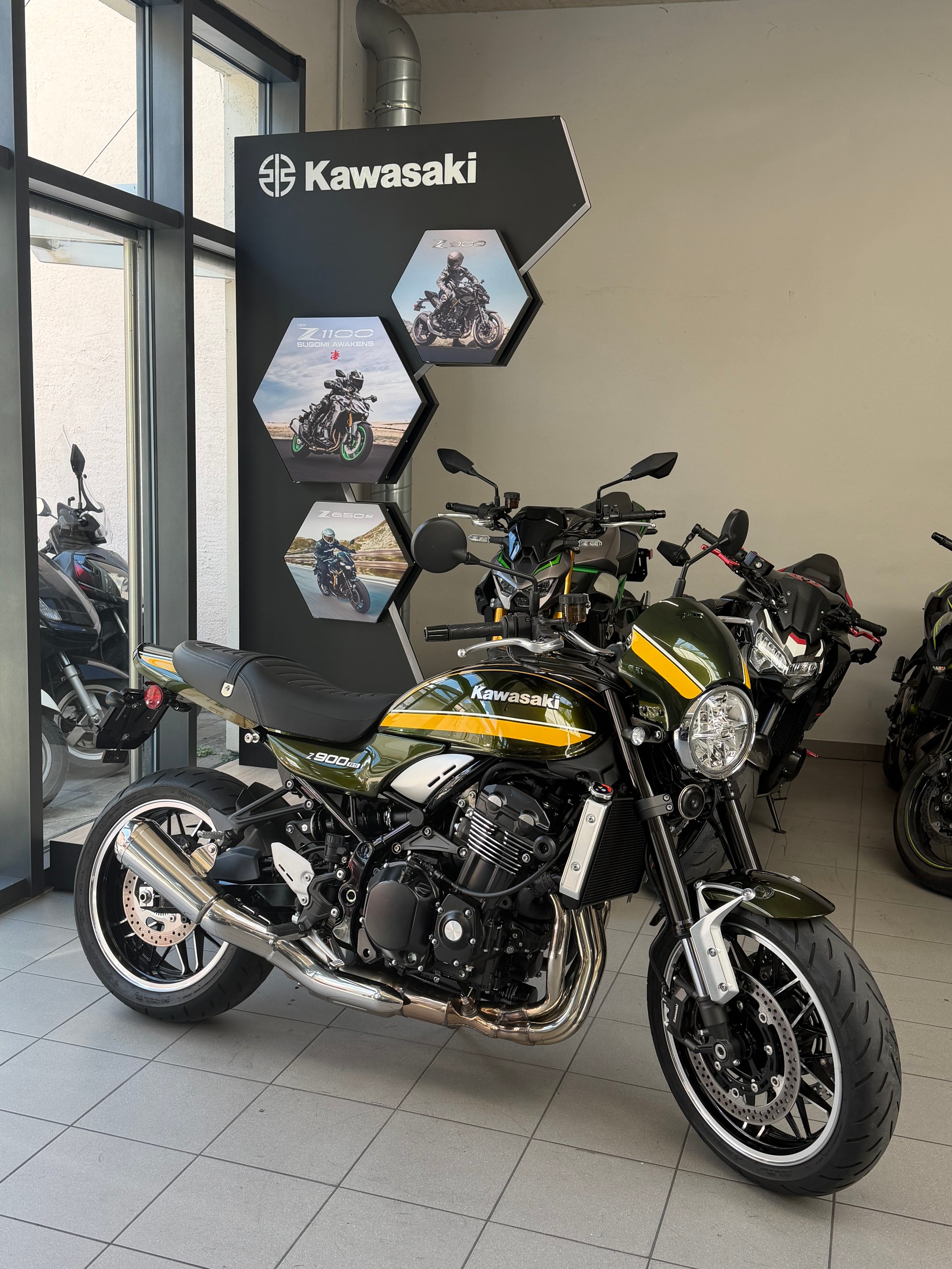 KAWASAKI Z 900 RS