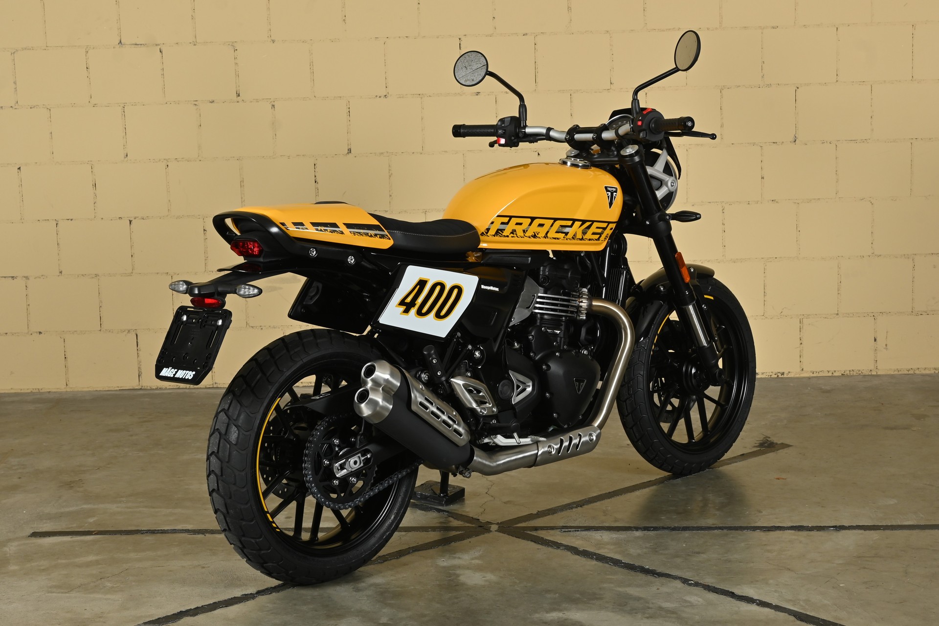 TRIUMPH TRACKER-image-6