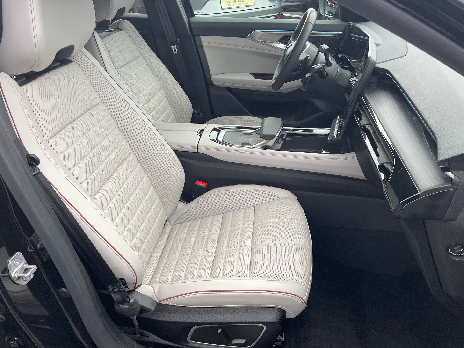 RENAULT Espace 1.2 E-Tech 200 Iconic-image-9
