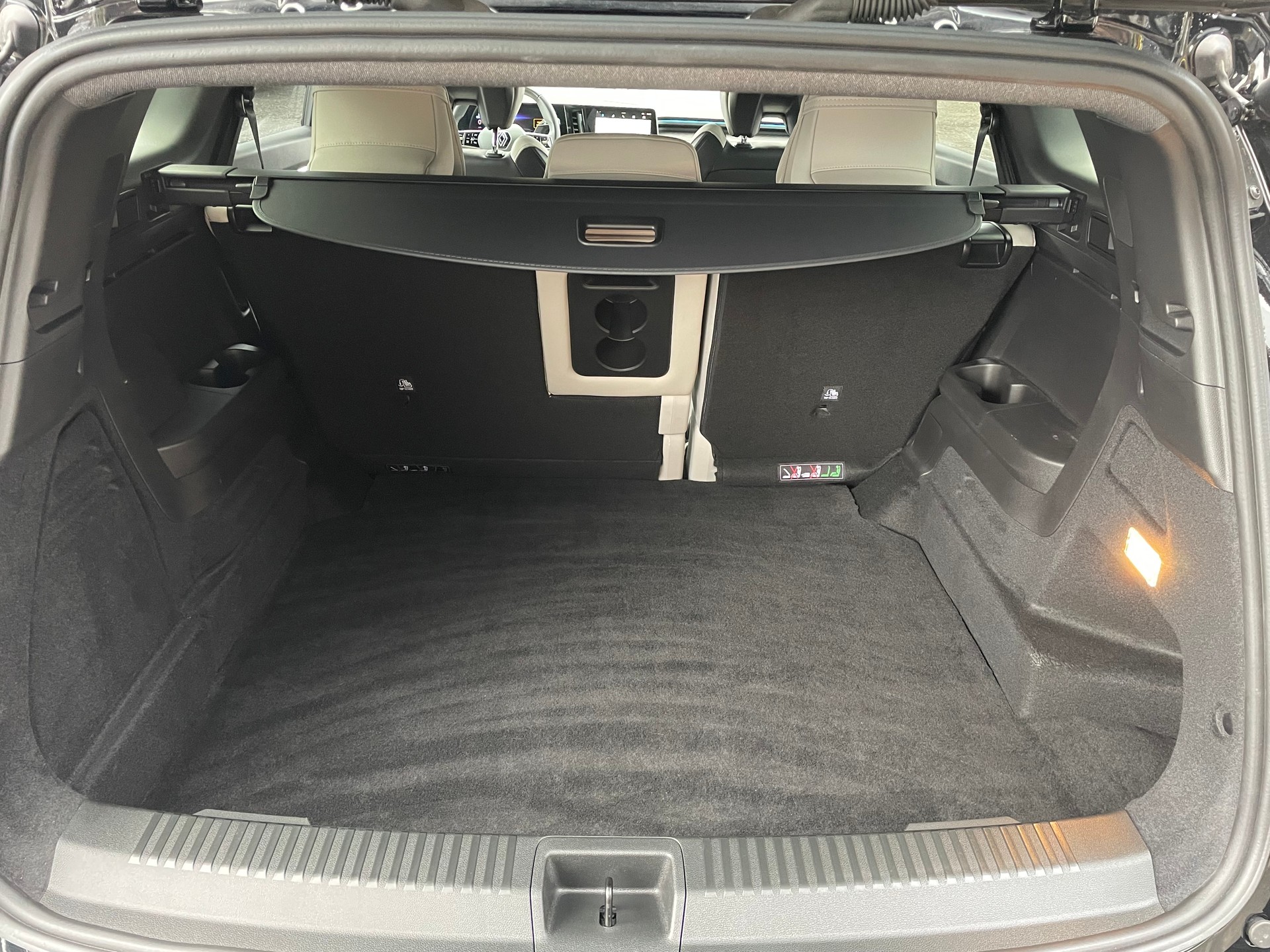 RENAULT Espace 1.2 E-Tech 200 Iconic-image-12