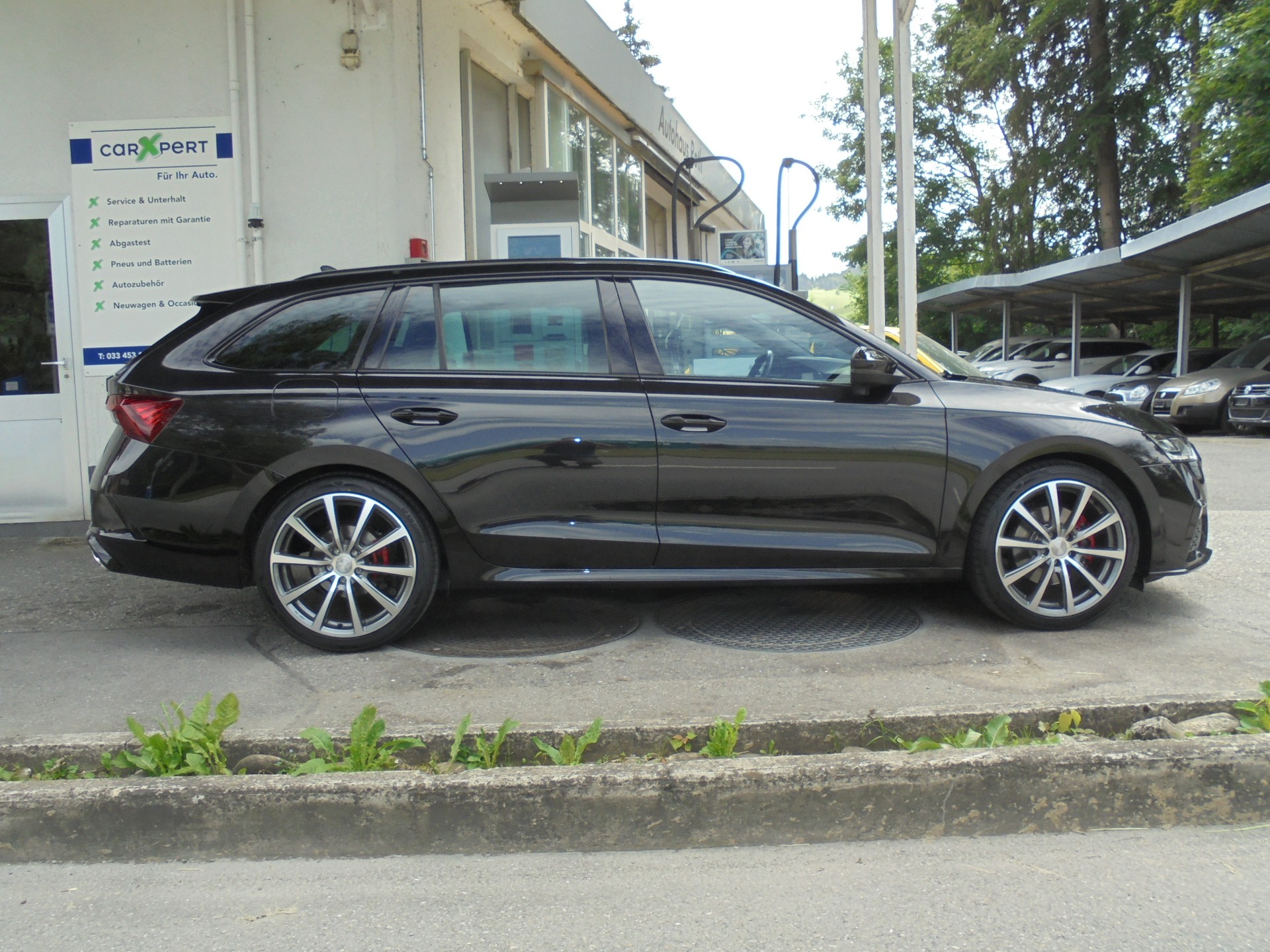 SKODA Octavia Combi 2.0 TDI DSG RS 4x4-image-2