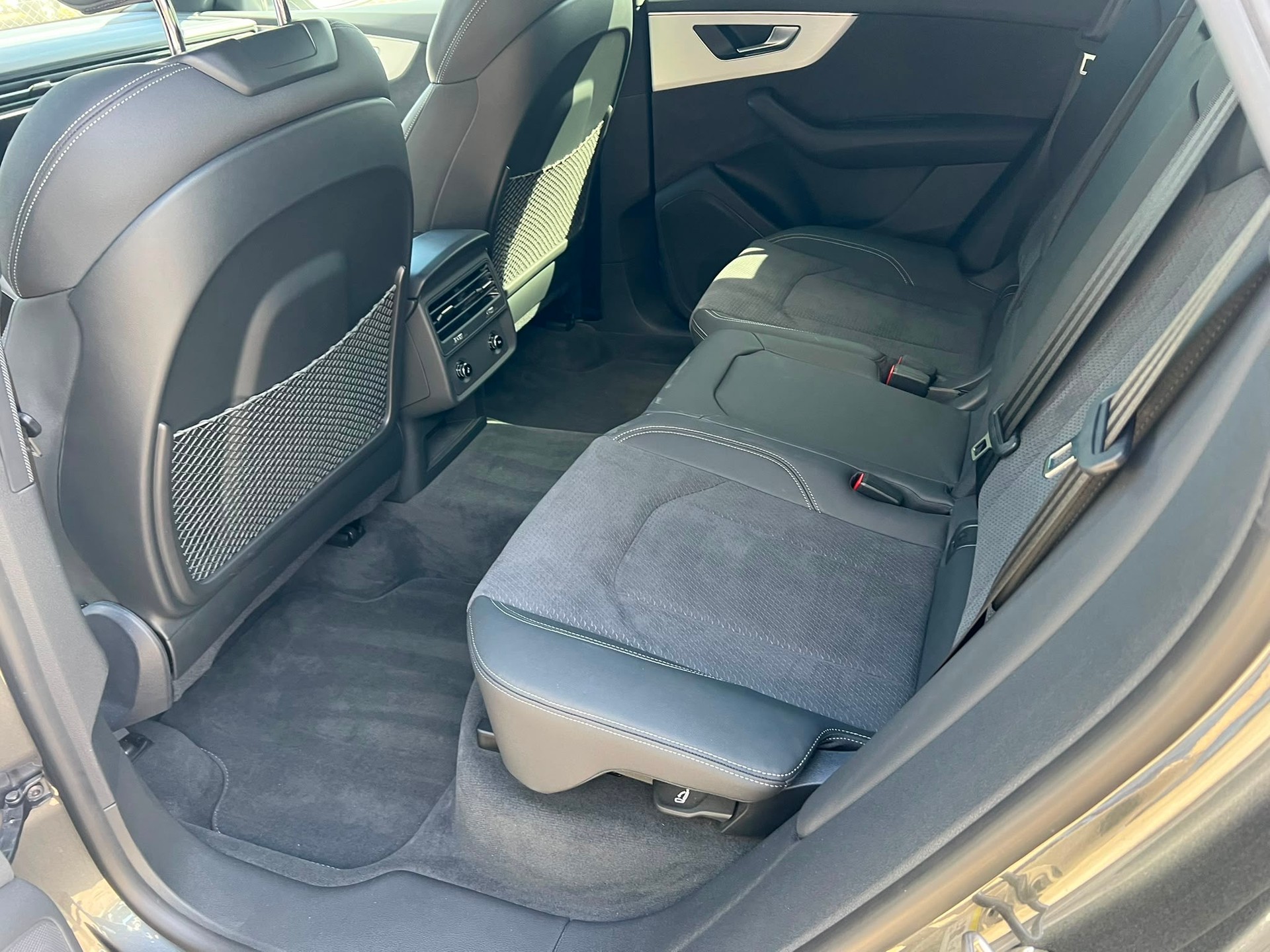 AUDI Q8 50 TDI quattro tiptronic-image-10