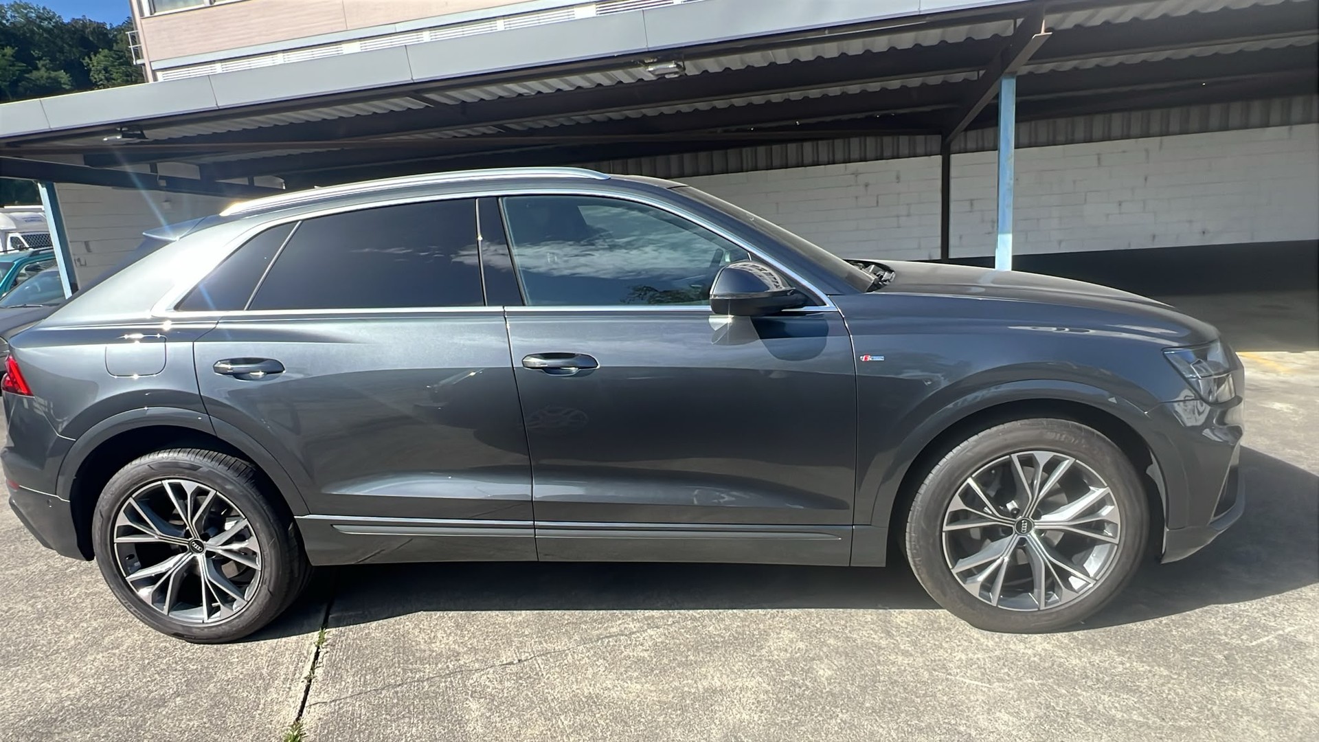 AUDI Q8 50 TDI quattro tiptronic-image-4