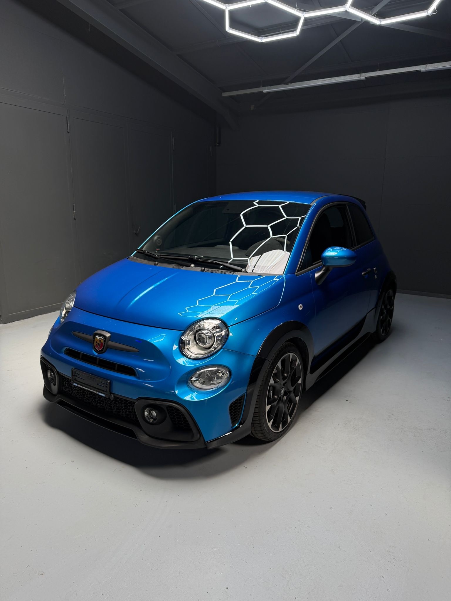 FIAT 695 1.4 16V Turbo Abarth 695 Turismo Dualogic-image-0